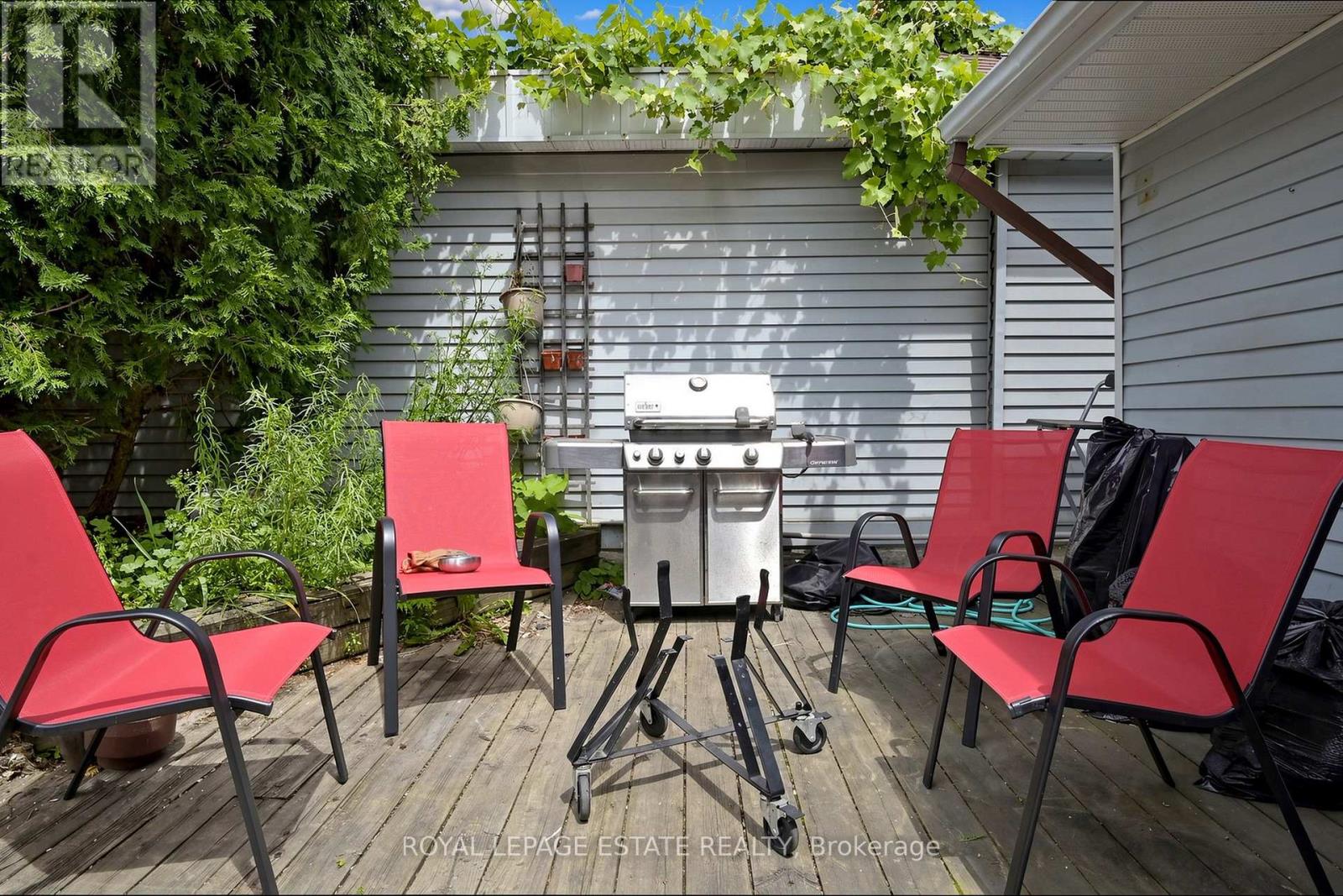 44 Mitchell Avenue Property Photo 16