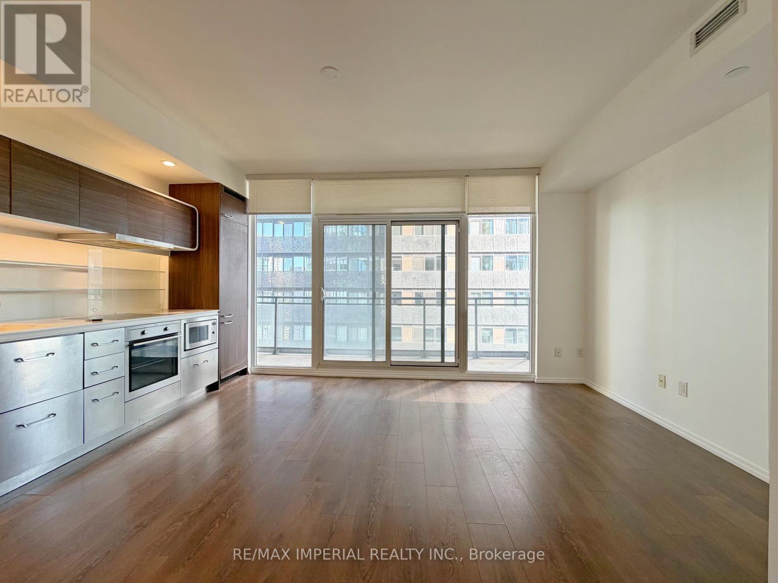 4011 - 45 Charles Street E Property Photo 7