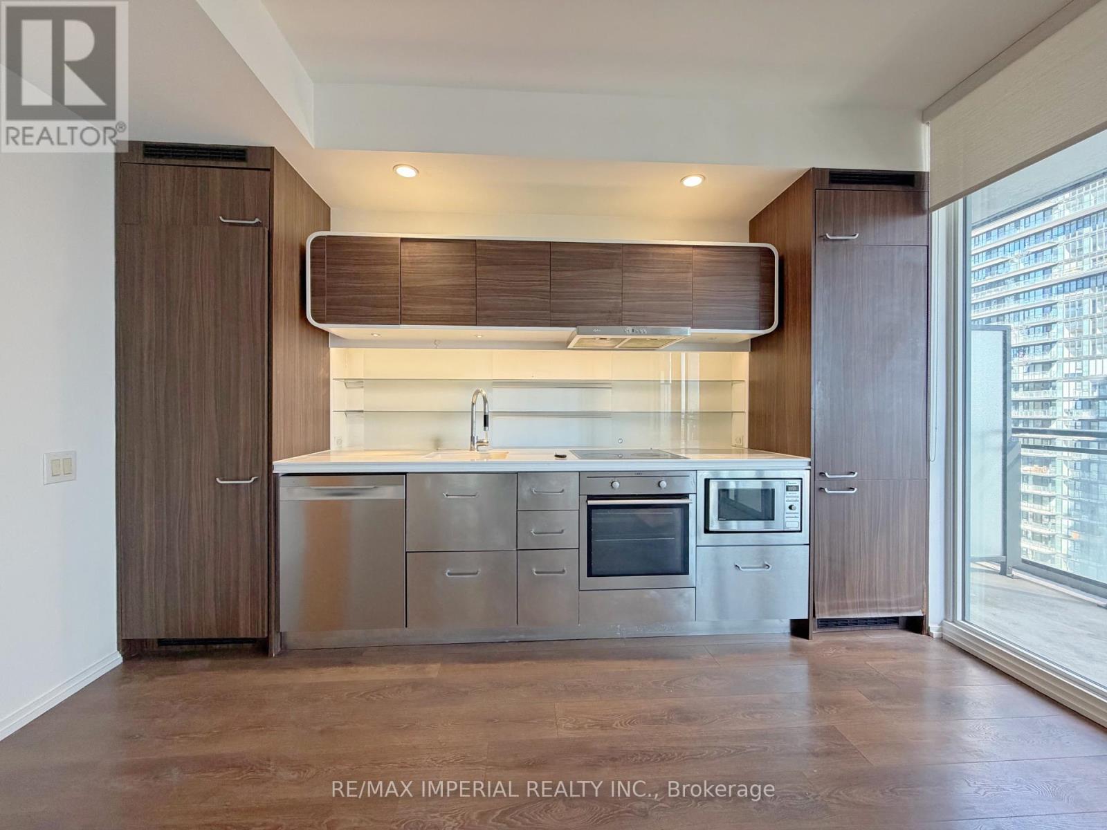4011 - 45 Charles Street E Property Photo 9