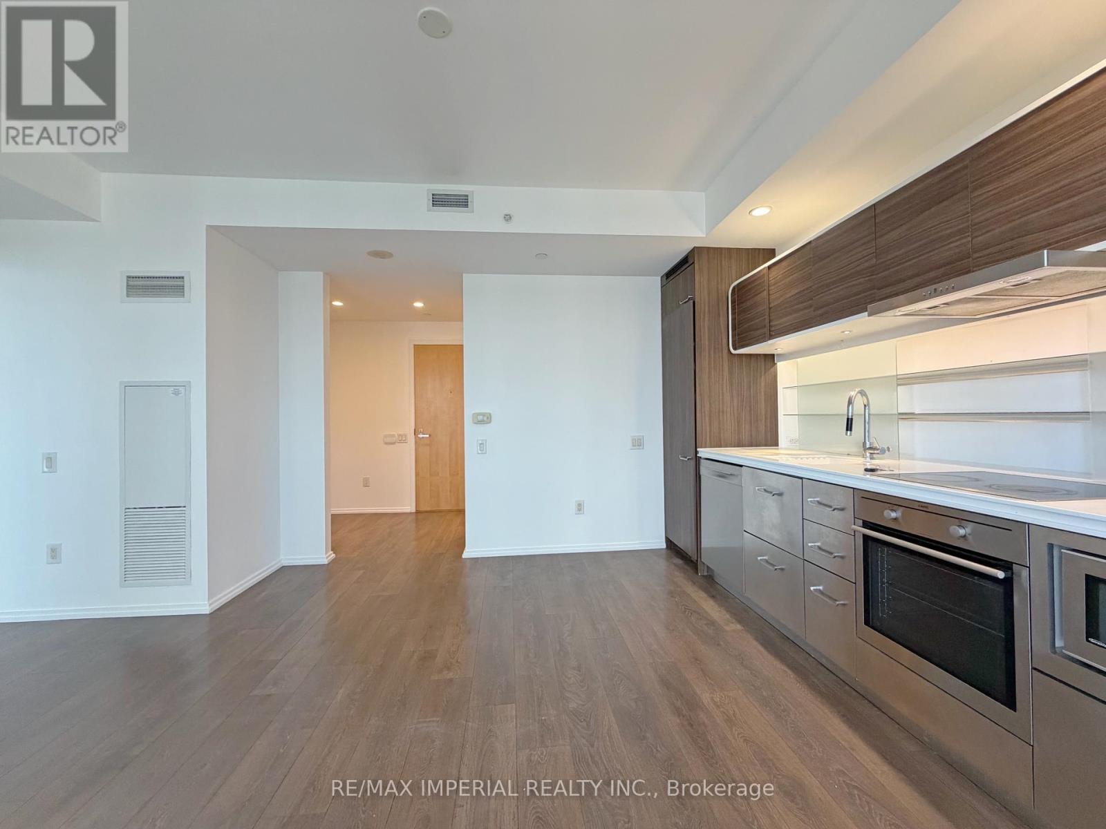 4011 - 45 Charles Street E Property Photo 11