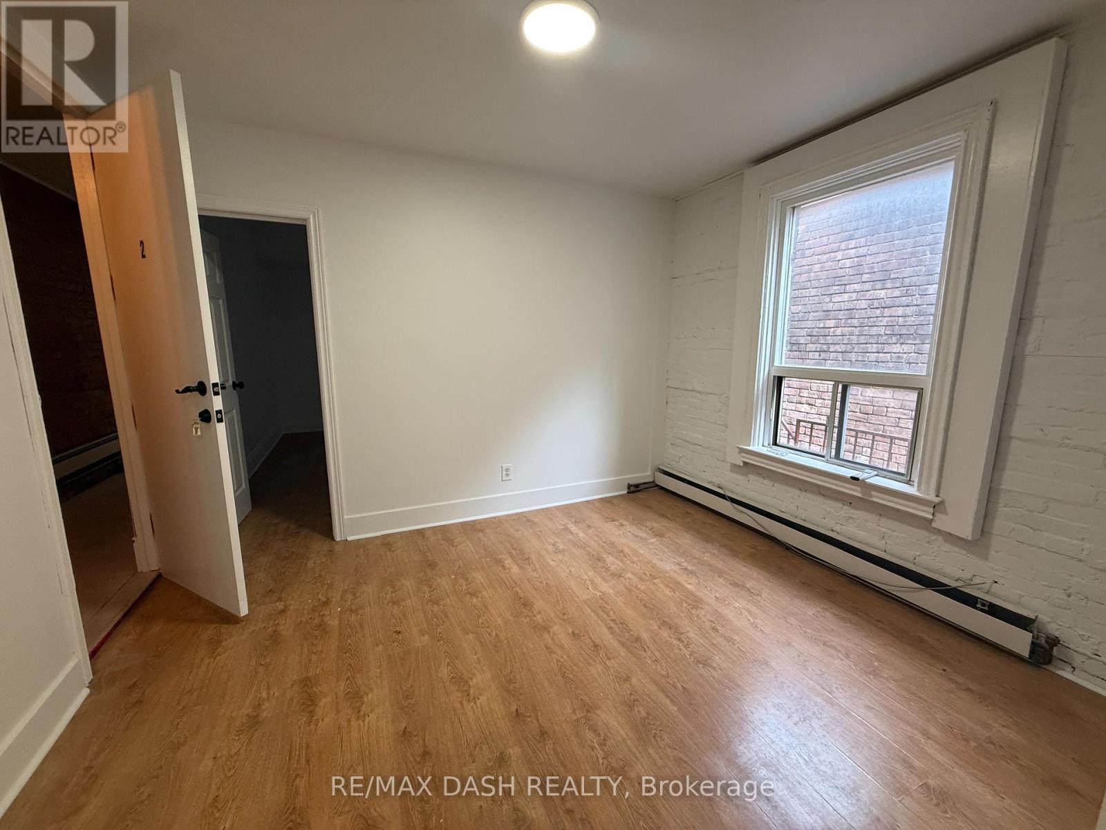 2 - 1303 Bloor Street W Property Photo 7