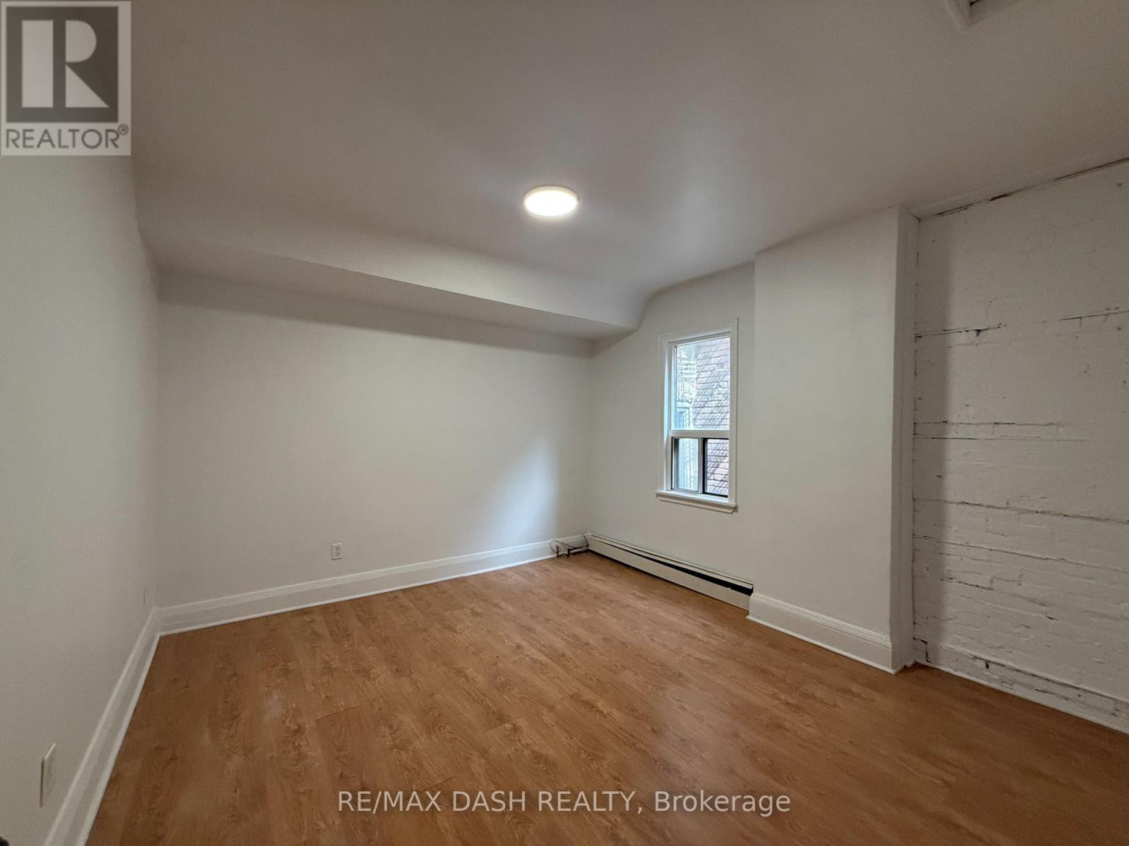 2 - 1303 Bloor Street W Property Photo 8