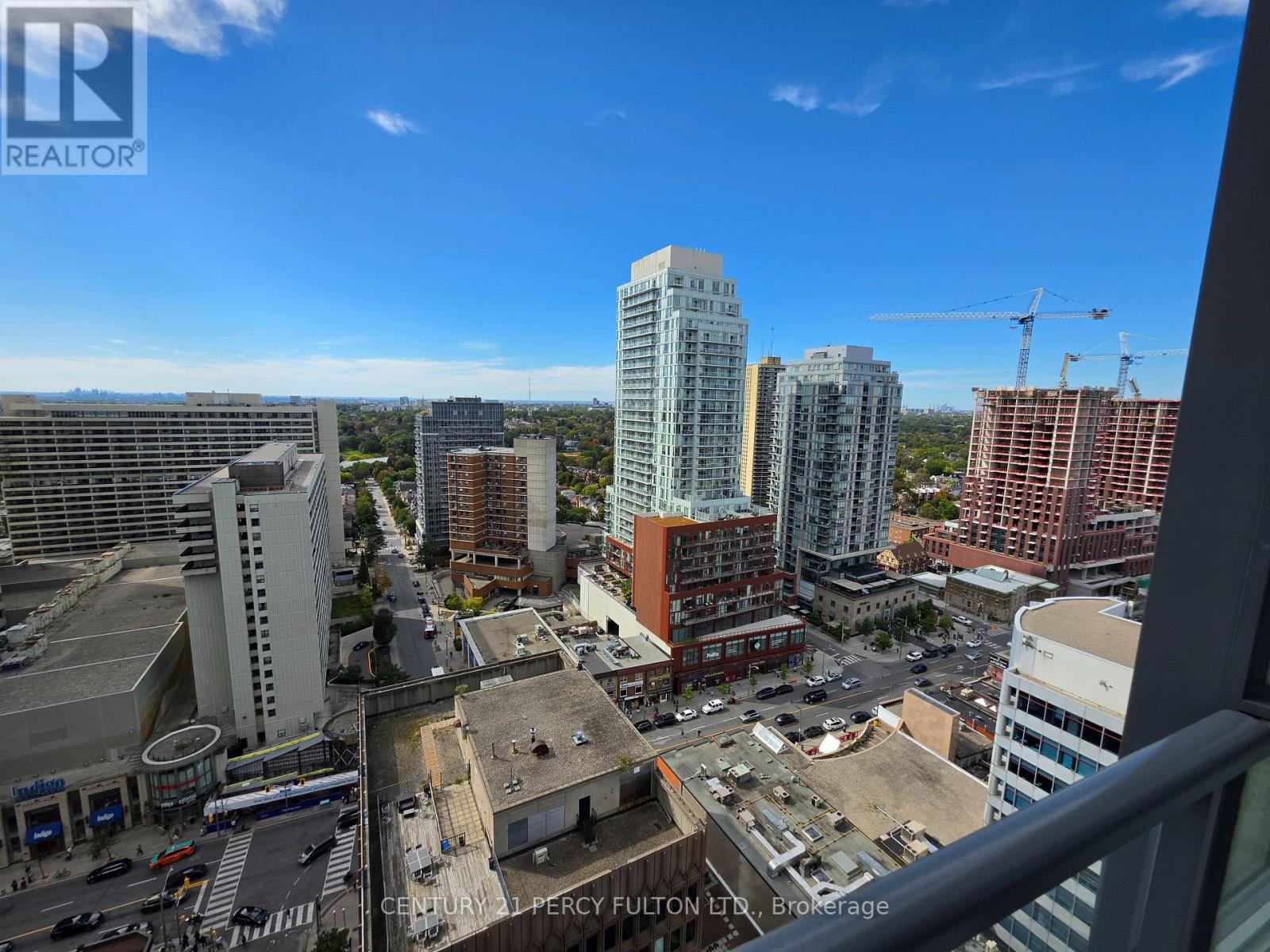 2402 - 30 Roehampton Avenue Property Photo 12