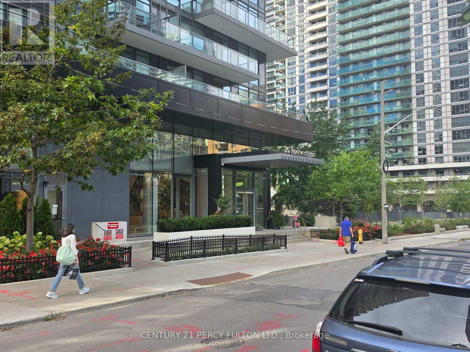 2402 - 30 Roehampton Avenue Property Photo 15
