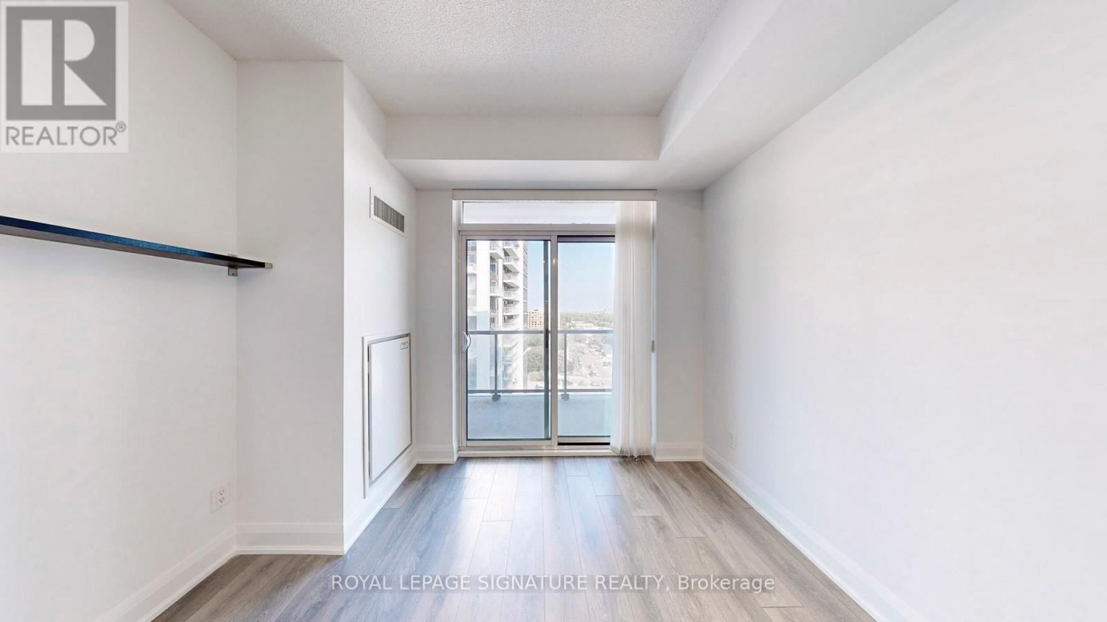 1515 - 68 Canterbury Place Property Photo 8