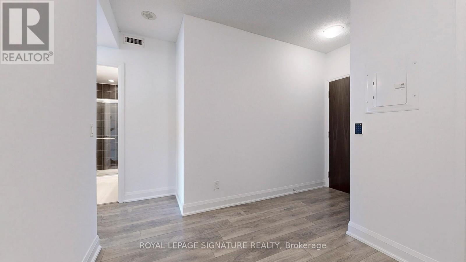 1515 - 68 Canterbury Place Property Photo 16