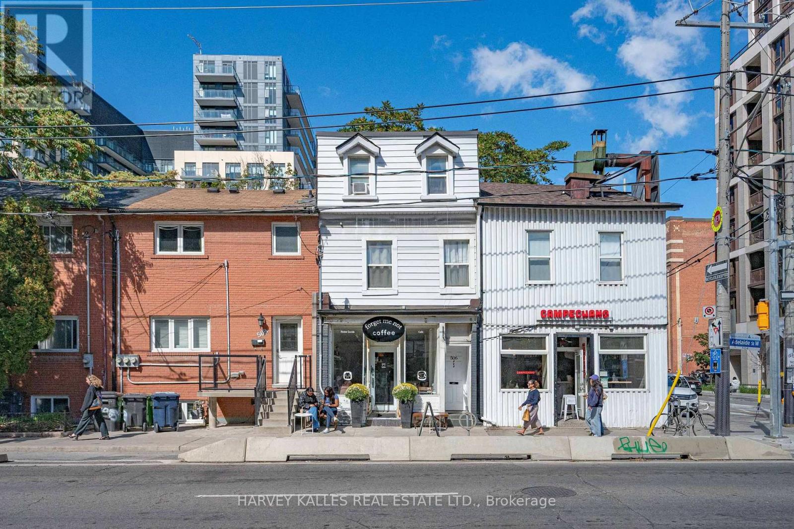 506 Adelaide Street W Property Photo 1