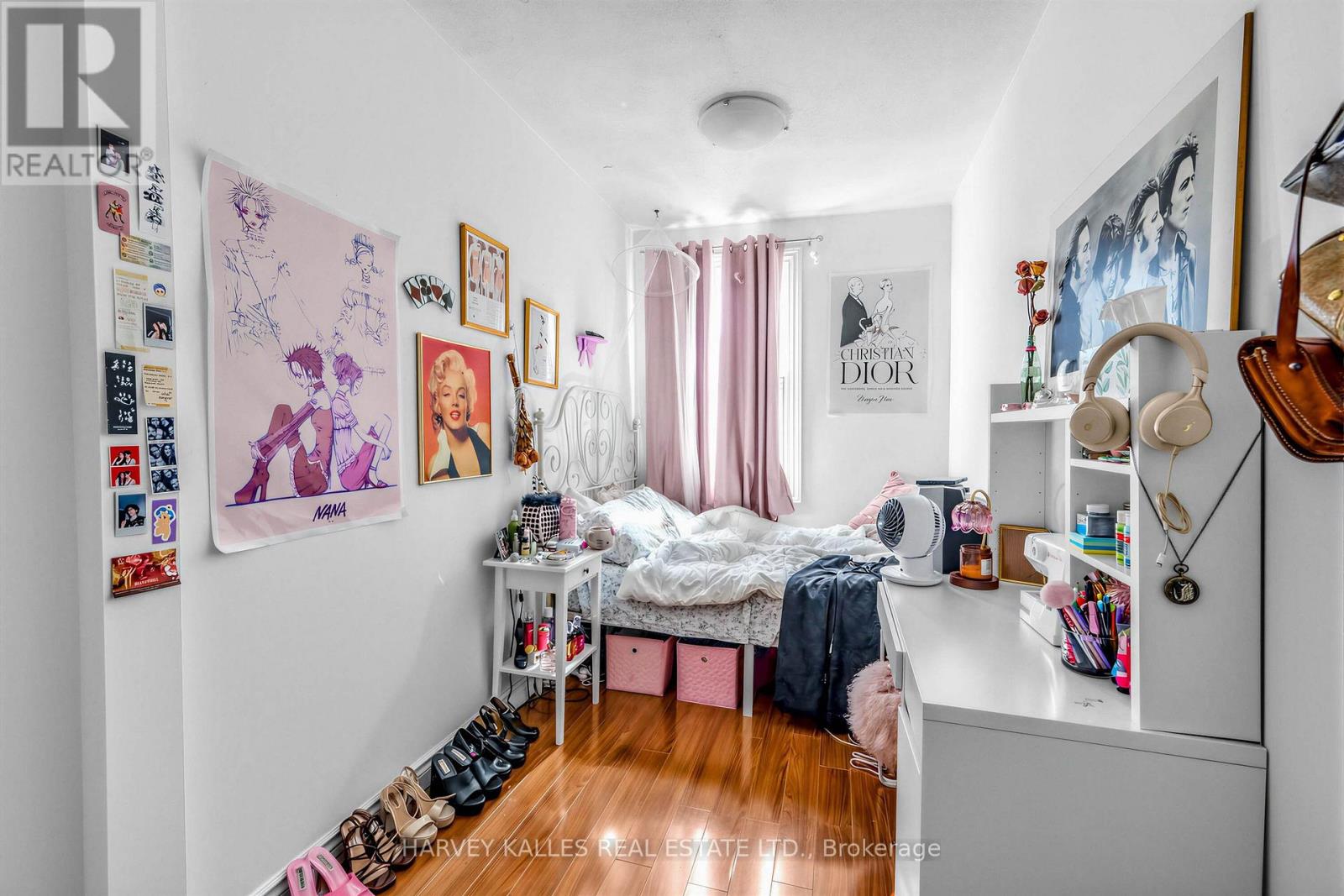 506 Adelaide Street W Property Photo 4