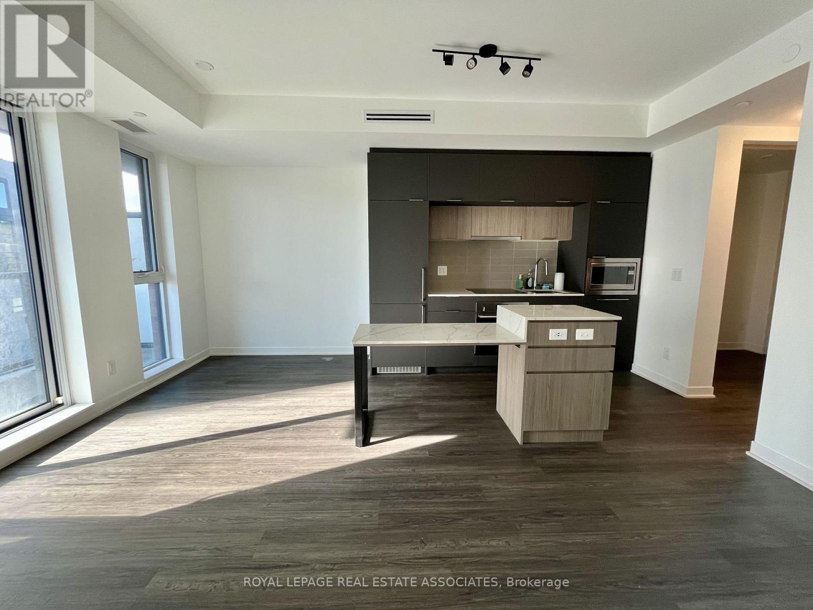 409 - 185 ALBERTA AVENUE Property Photo 1