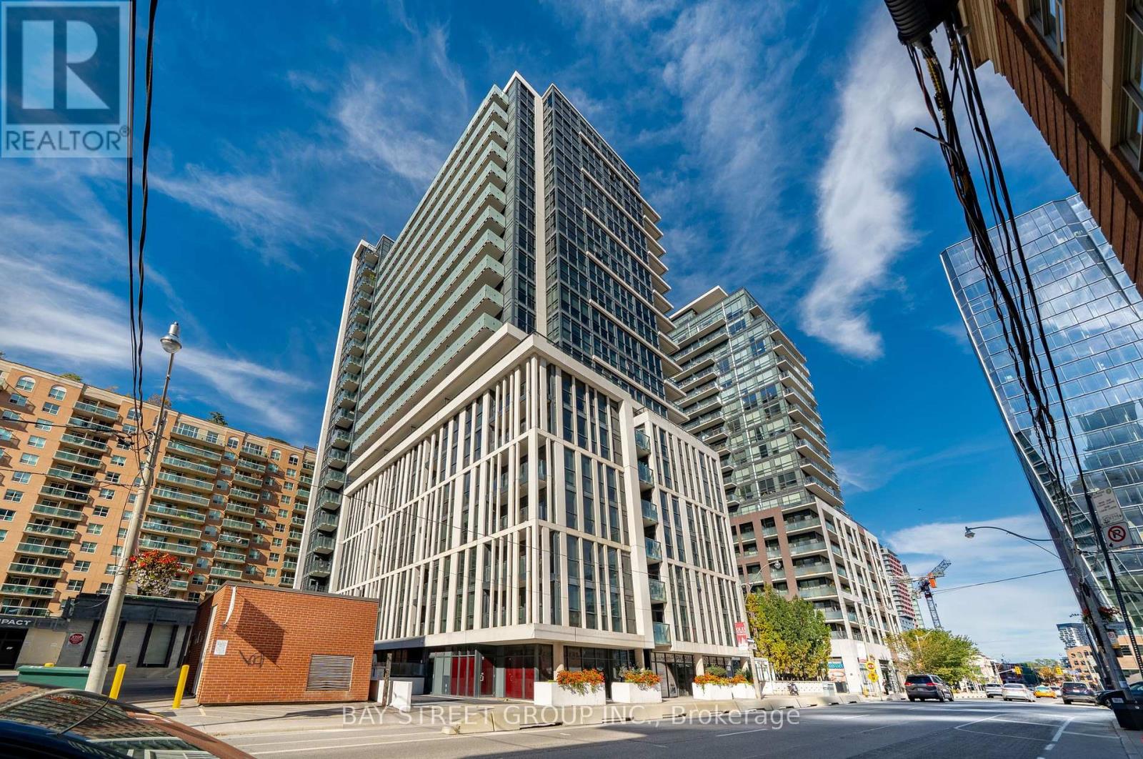 322 - 400 Adelaide Street E Property Photo 1