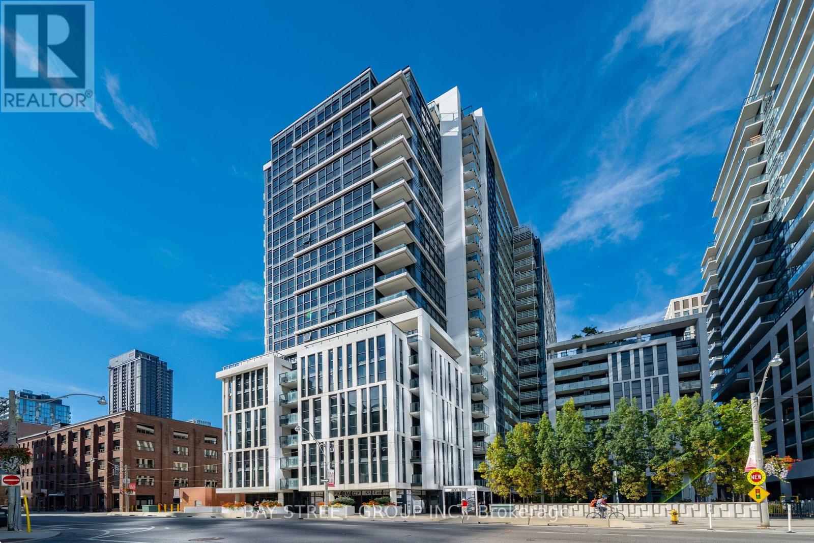322 - 400 Adelaide Street E Property Photo 2