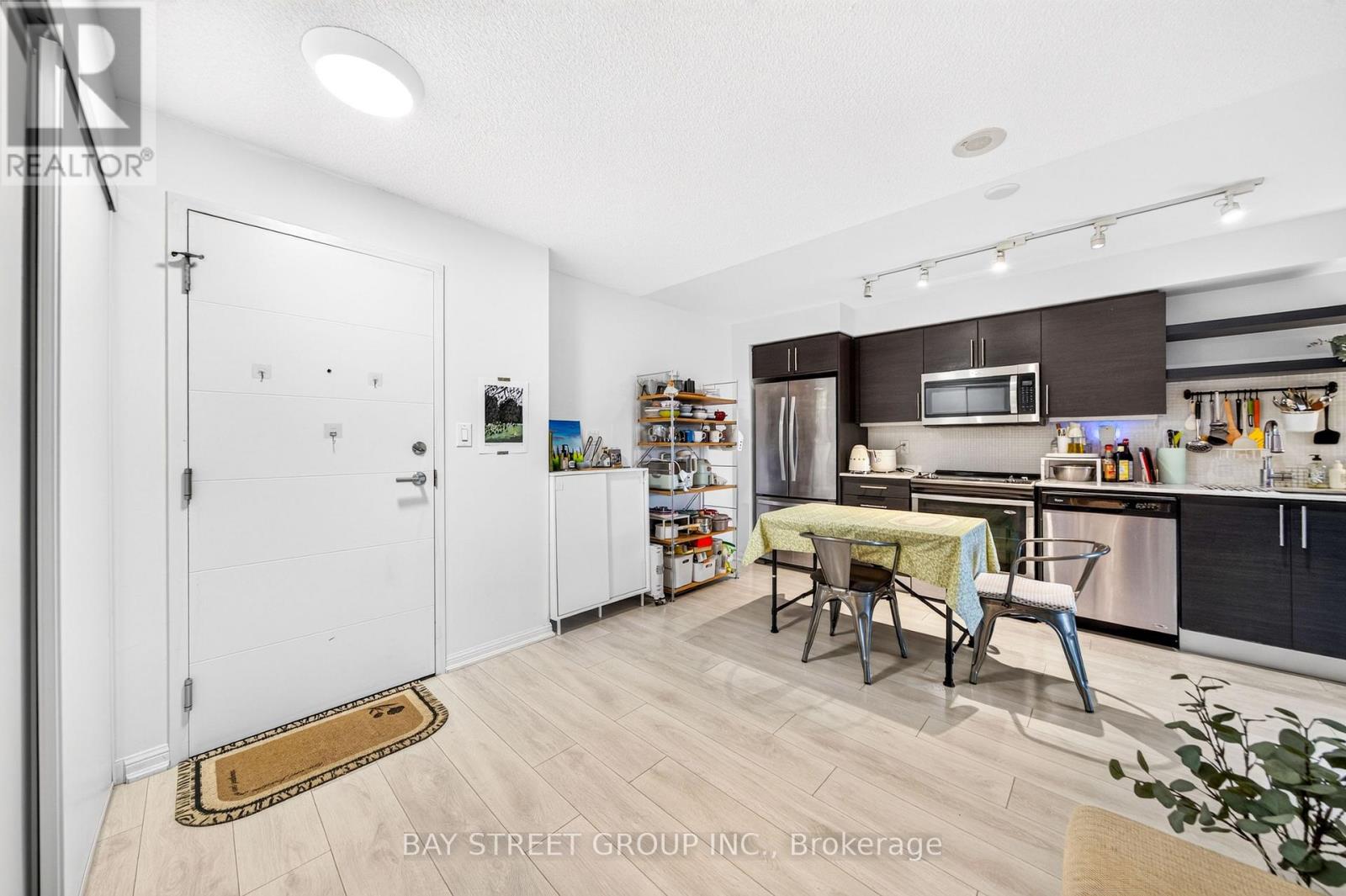 322 - 400 Adelaide Street E Property Photo 7
