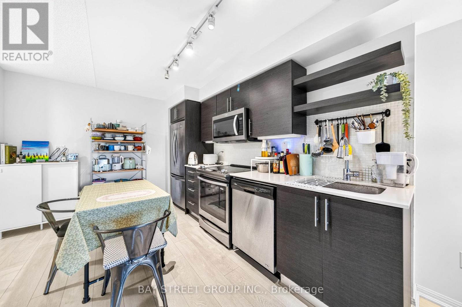 322 - 400 Adelaide Street E Property Photo 14