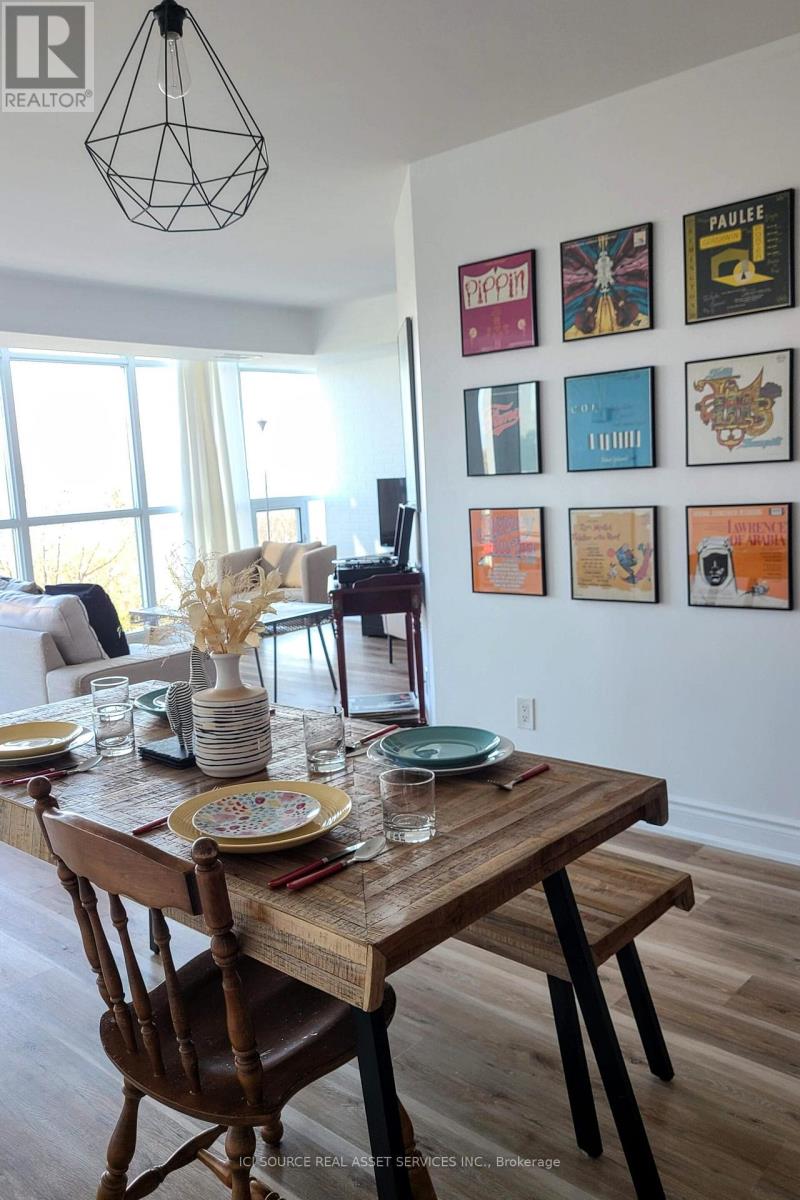 611 - 219 FORT YORK BOULEVARD Property Photo 1