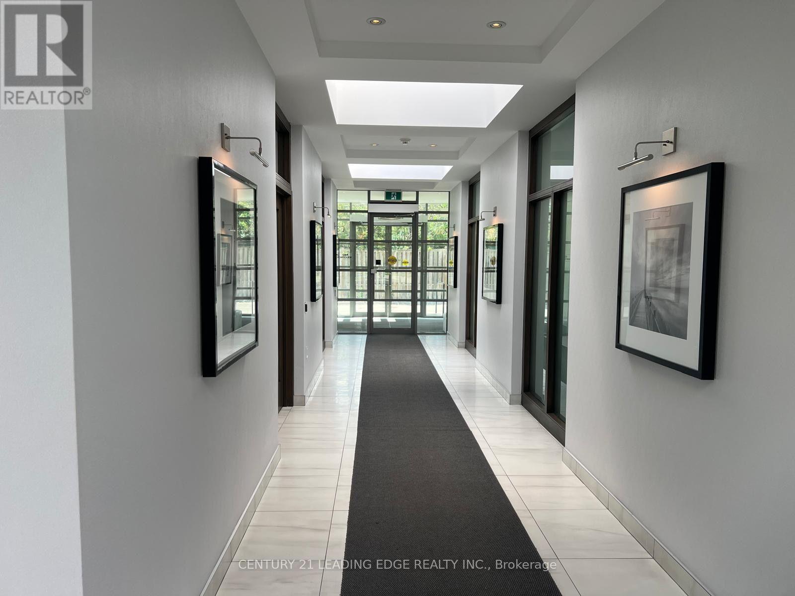 706 - 3830 Bathurst Street Property Photo 2