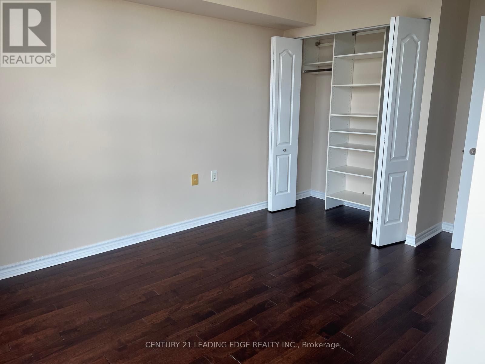 706 - 3830 Bathurst Street Property Photo 11