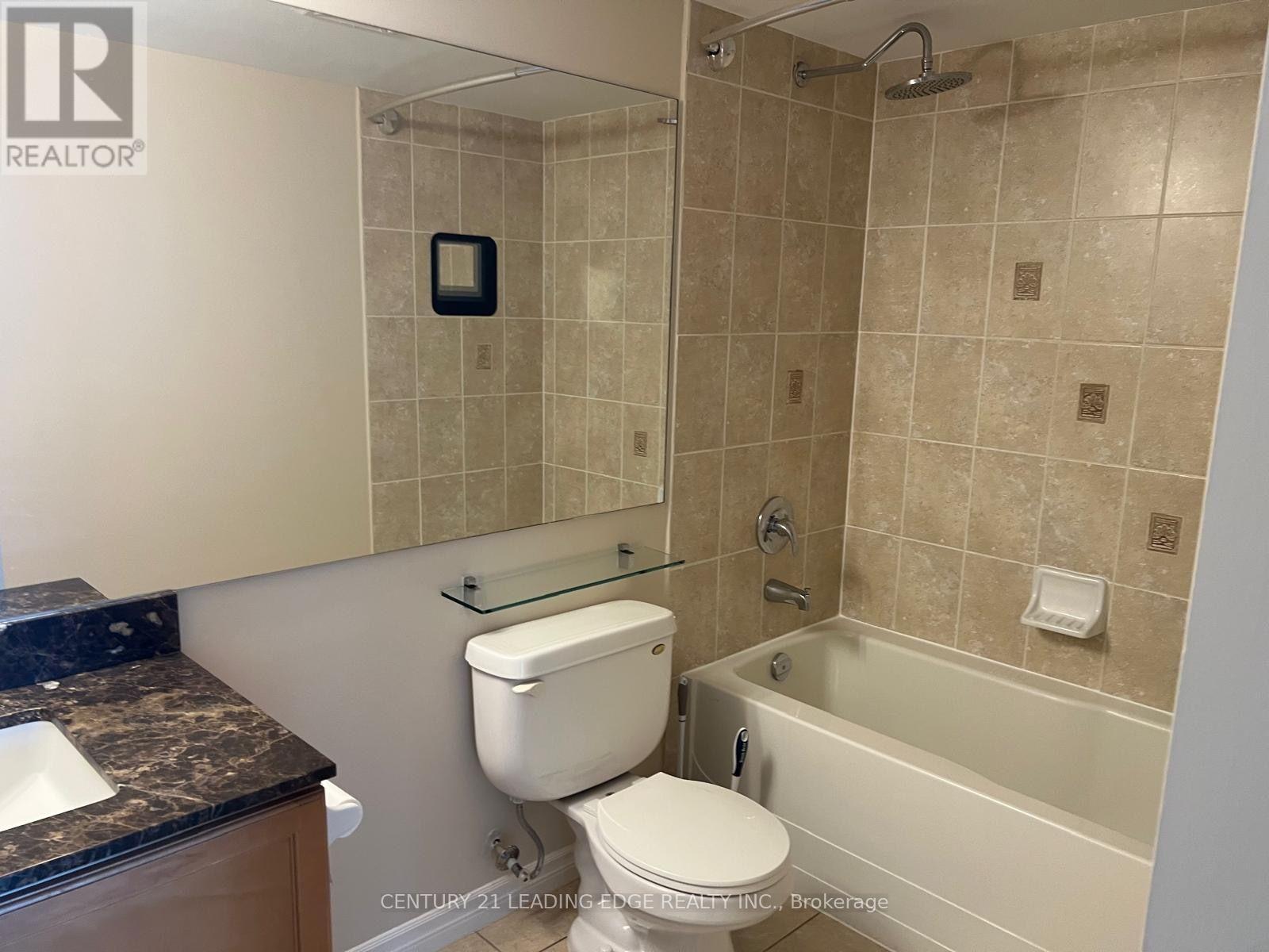 706 - 3830 Bathurst Street Property Photo 17