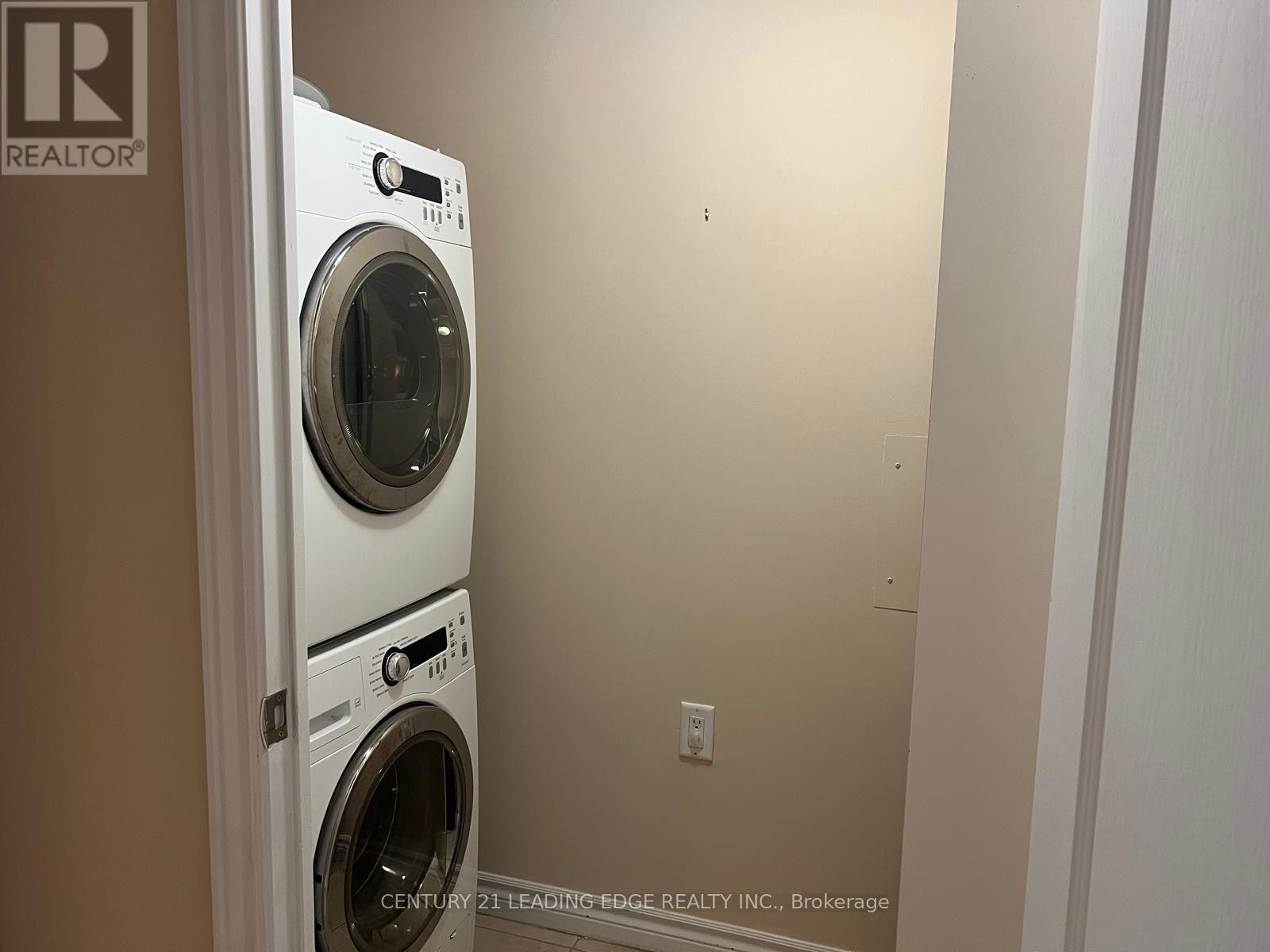 706 - 3830 Bathurst Street Property Photo 18