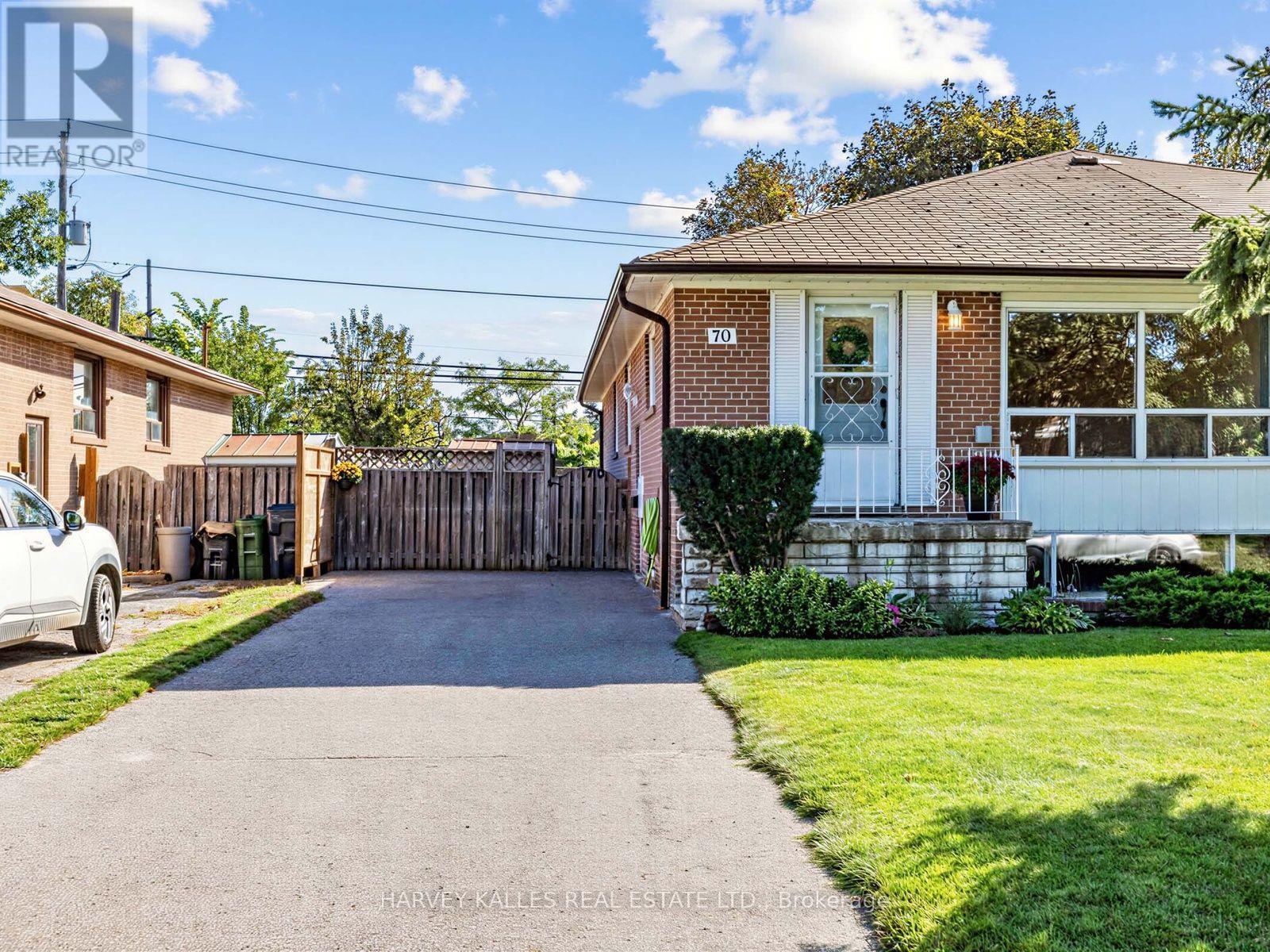 70 Pintail Crescent Property Photo 1