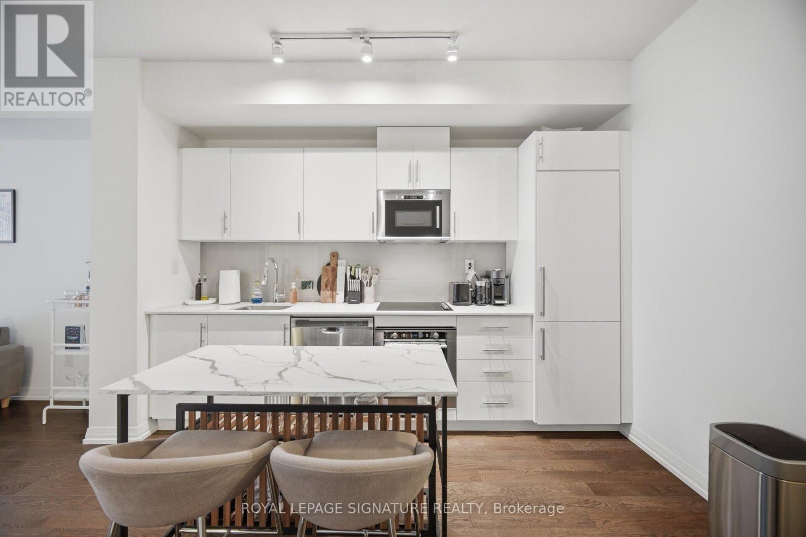 1801 - 460 Adelaide Street E Property Photo 9
