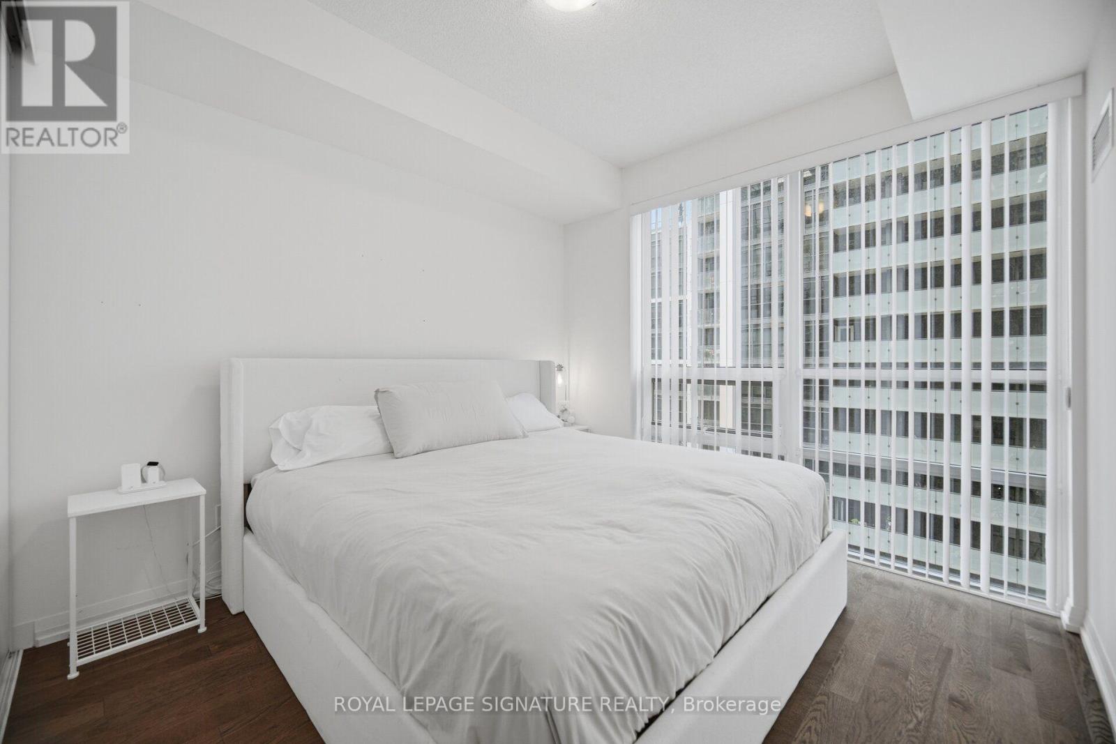 1801 - 460 Adelaide Street E Property Photo 14