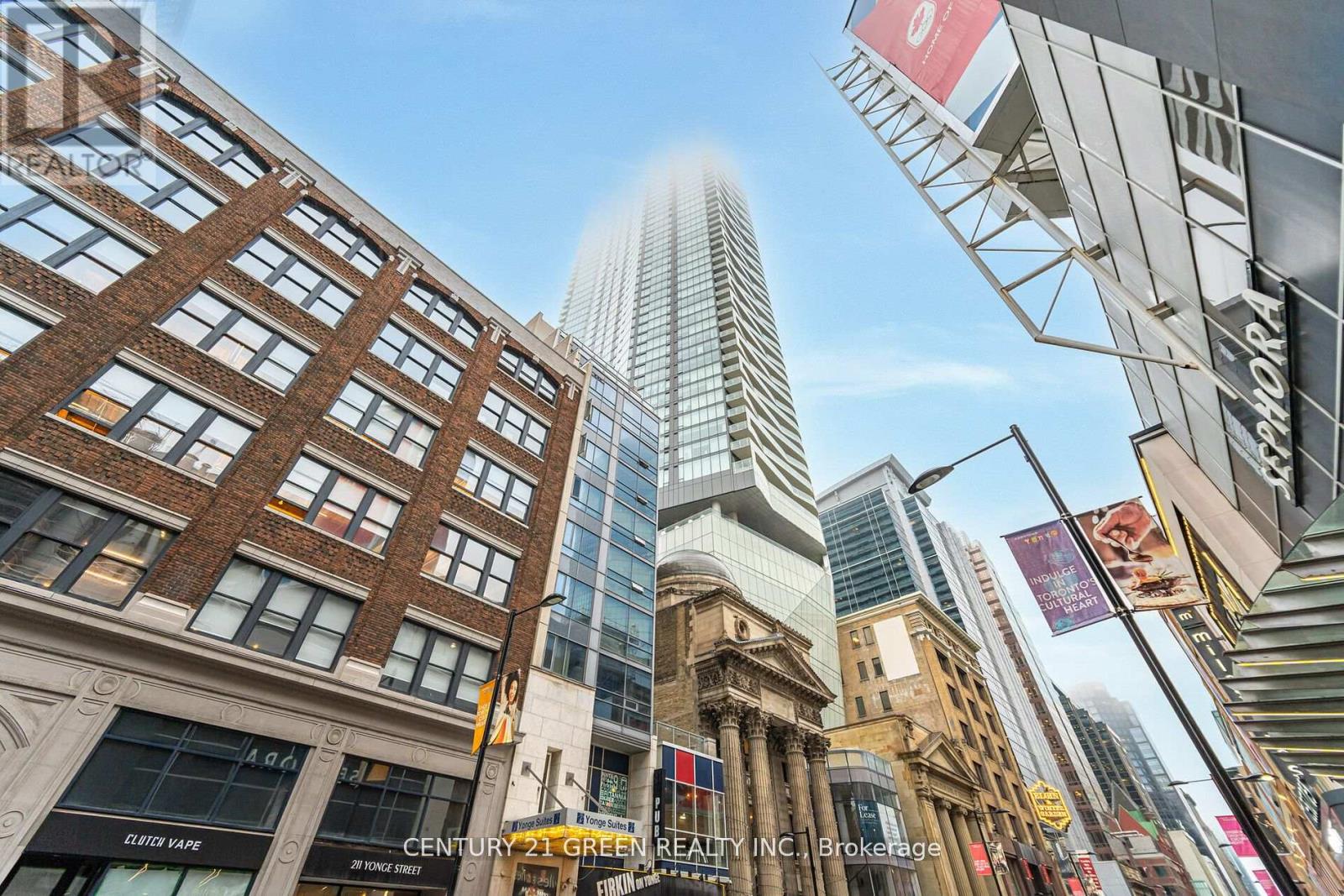 1503 - 197 YONGE STREET