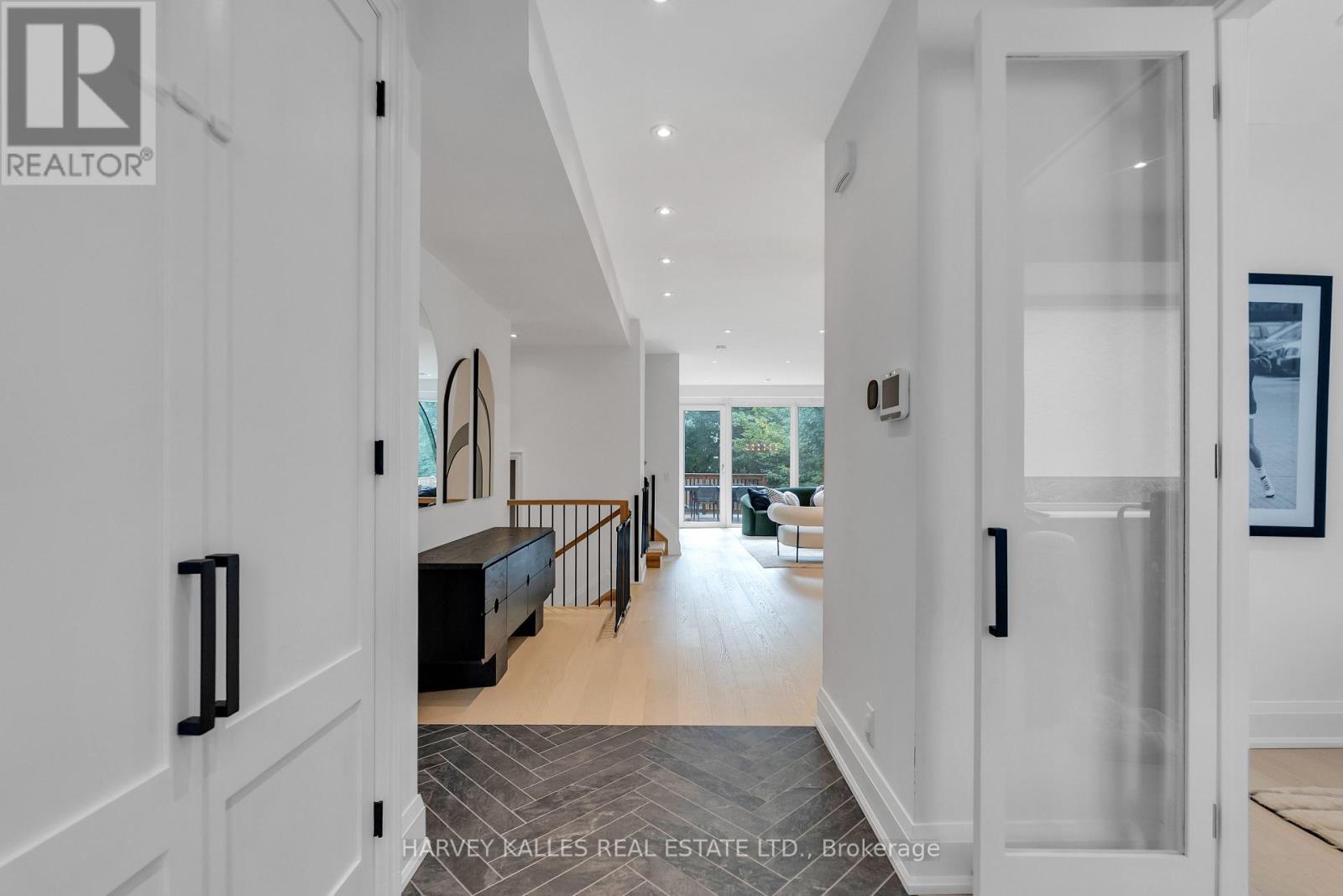 32 Almont Road Property Photo 6