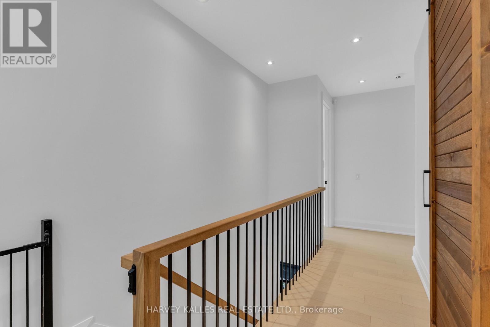 32 Almont Road Property Photo 23