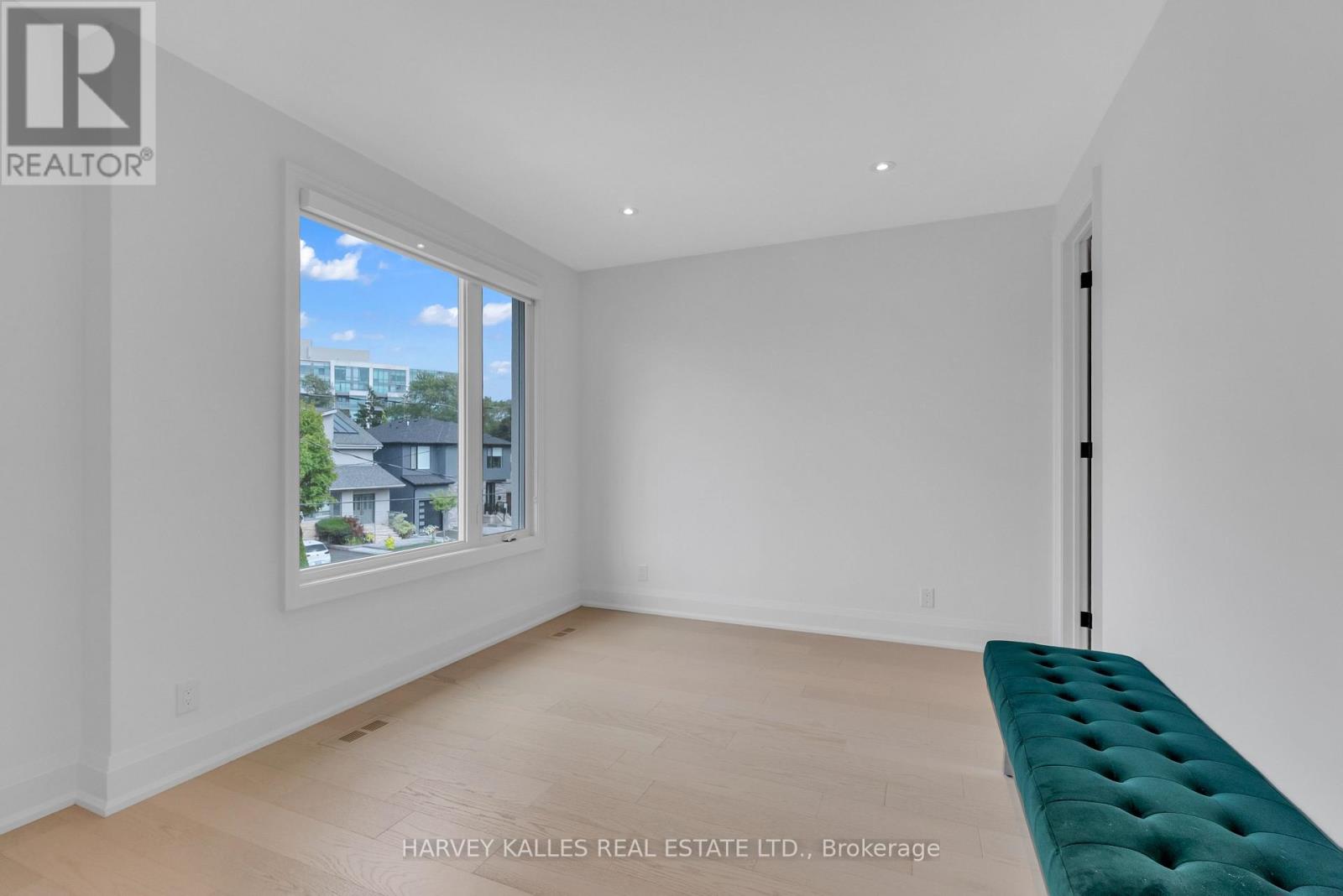 32 Almont Road Property Photo 28