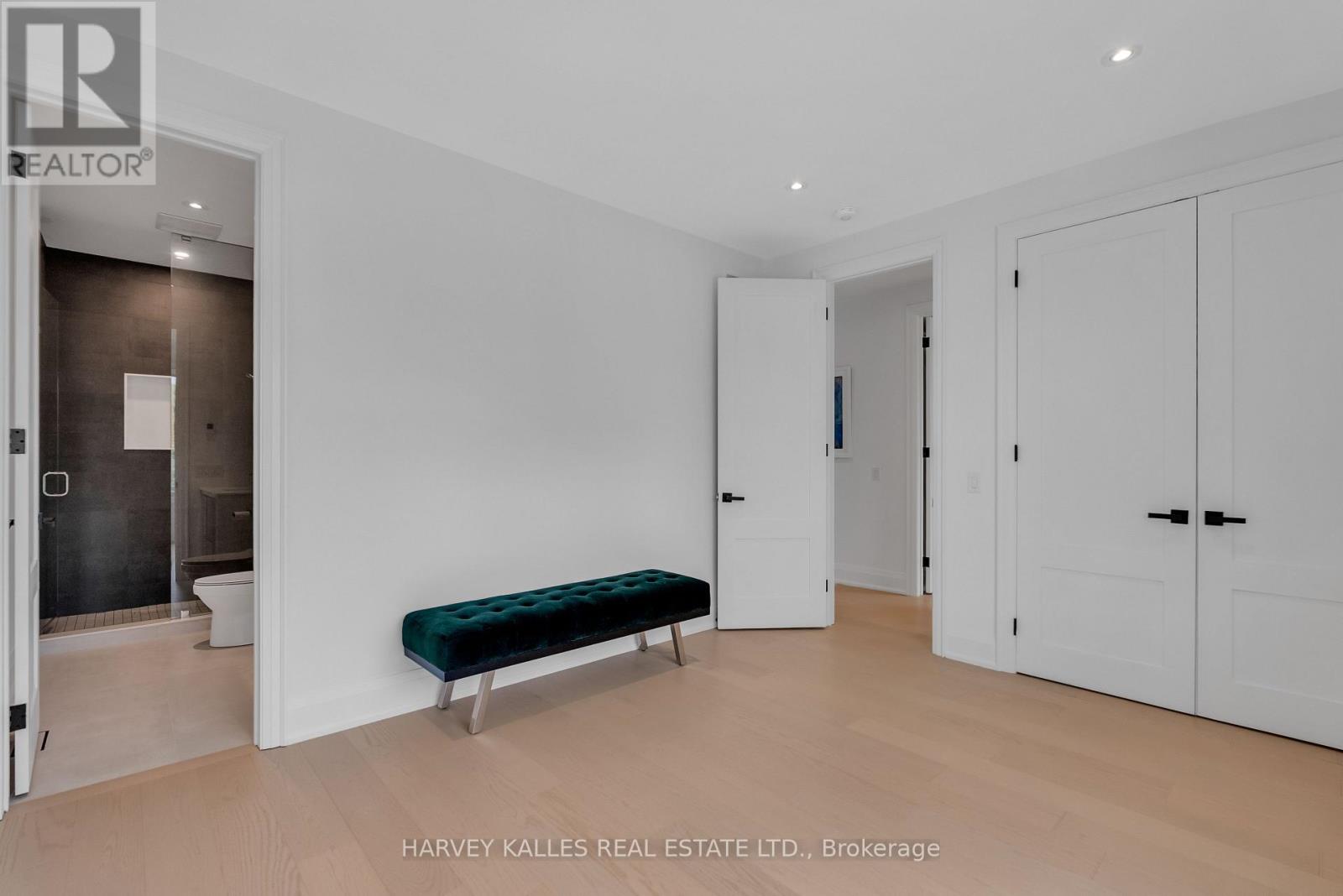 32 Almont Road Property Photo 29
