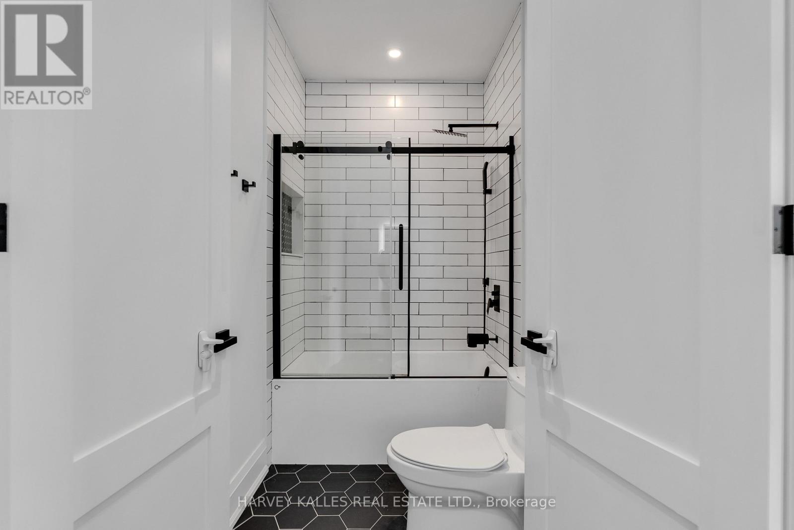 32 Almont Road Property Photo 34