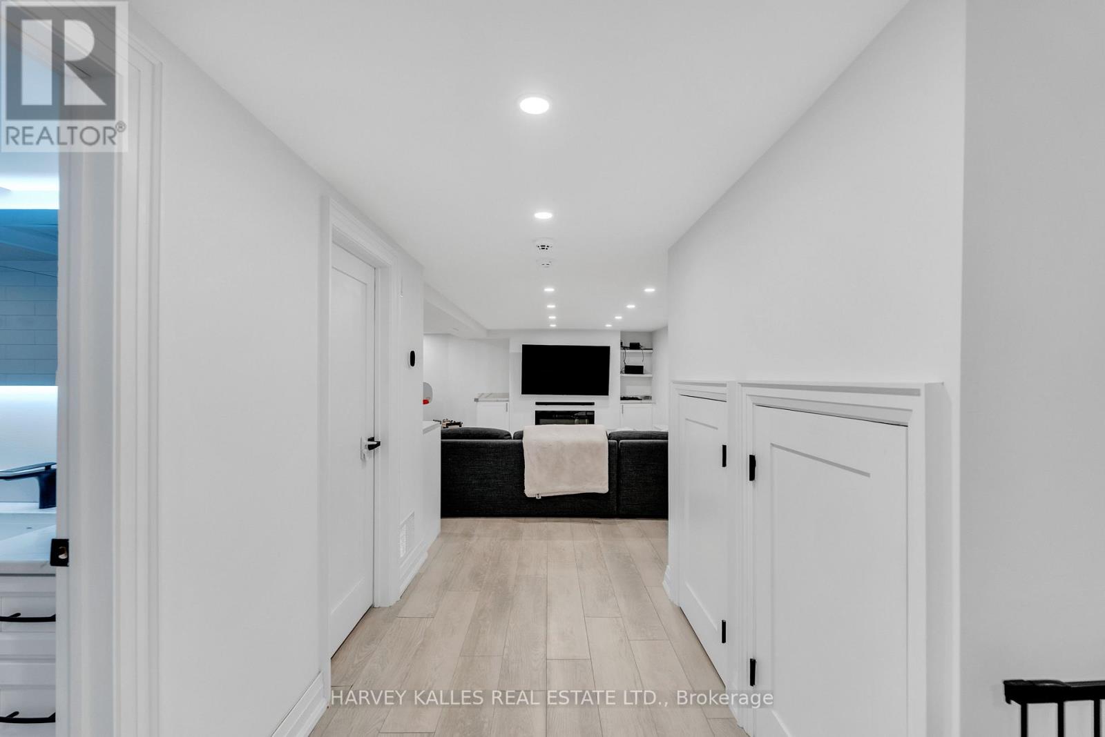 32 Almont Road Property Photo 38