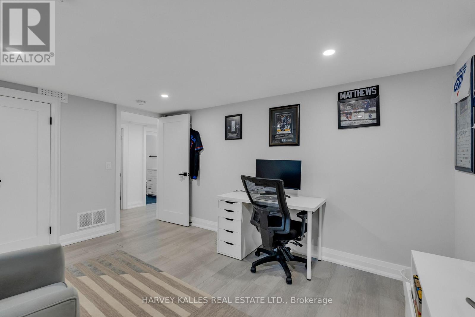 32 Almont Road Property Photo 45
