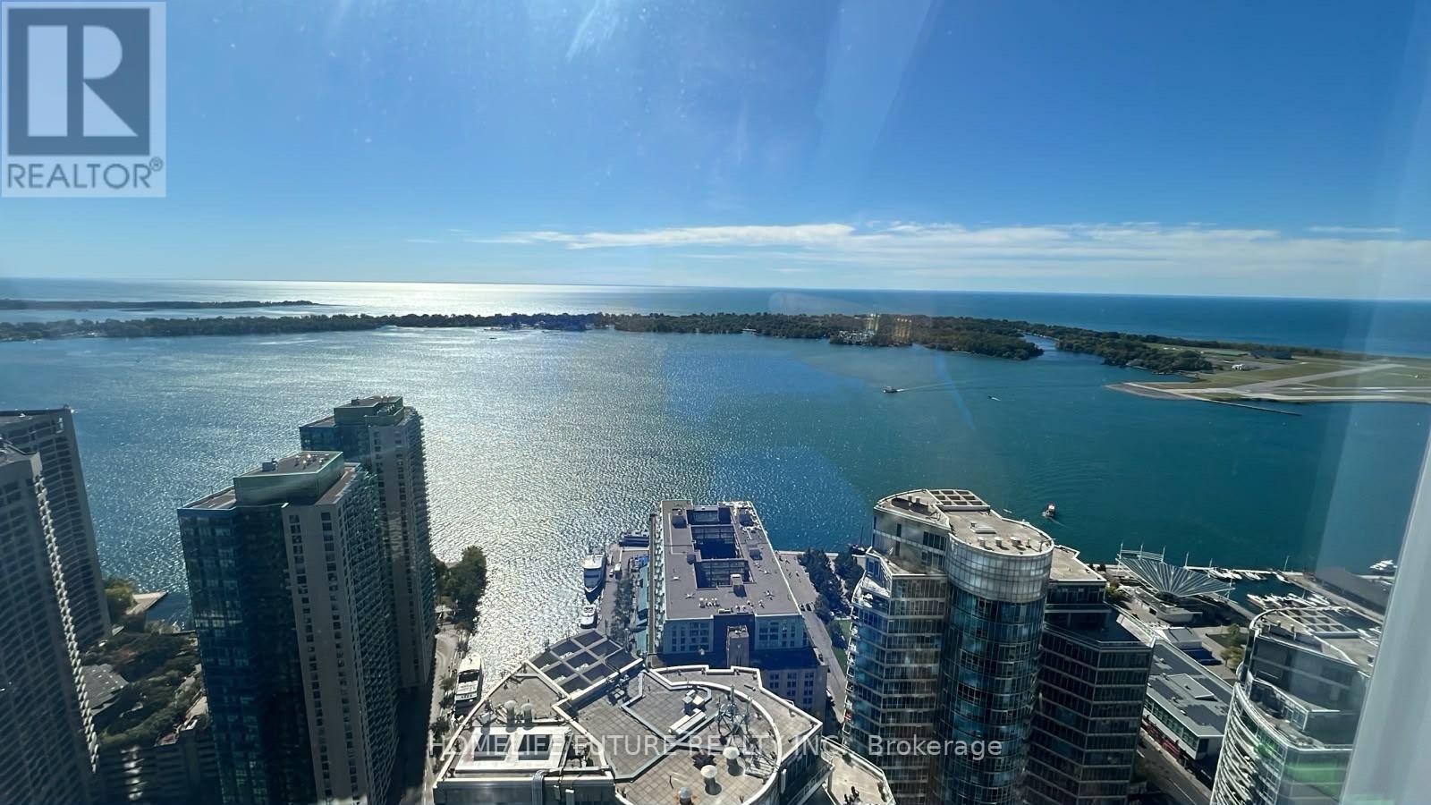 5307 - 10 York Street Property Photo 9