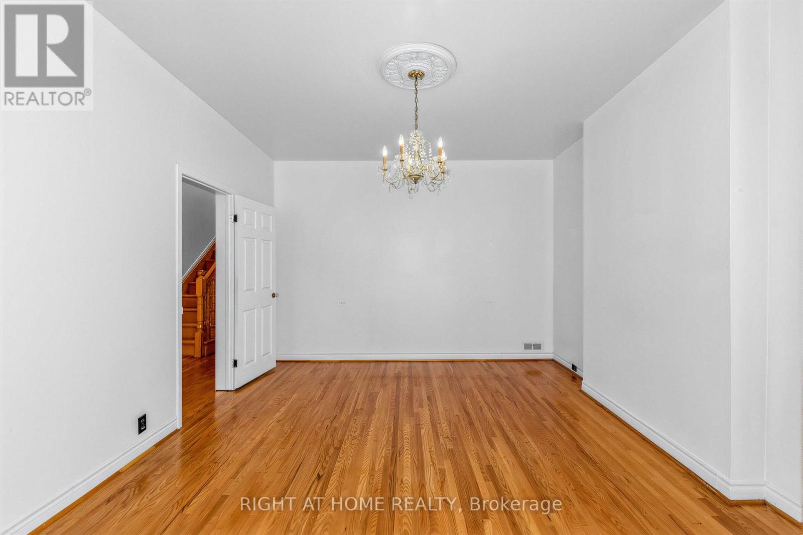 147 Dovercourt Road Property Photo 8