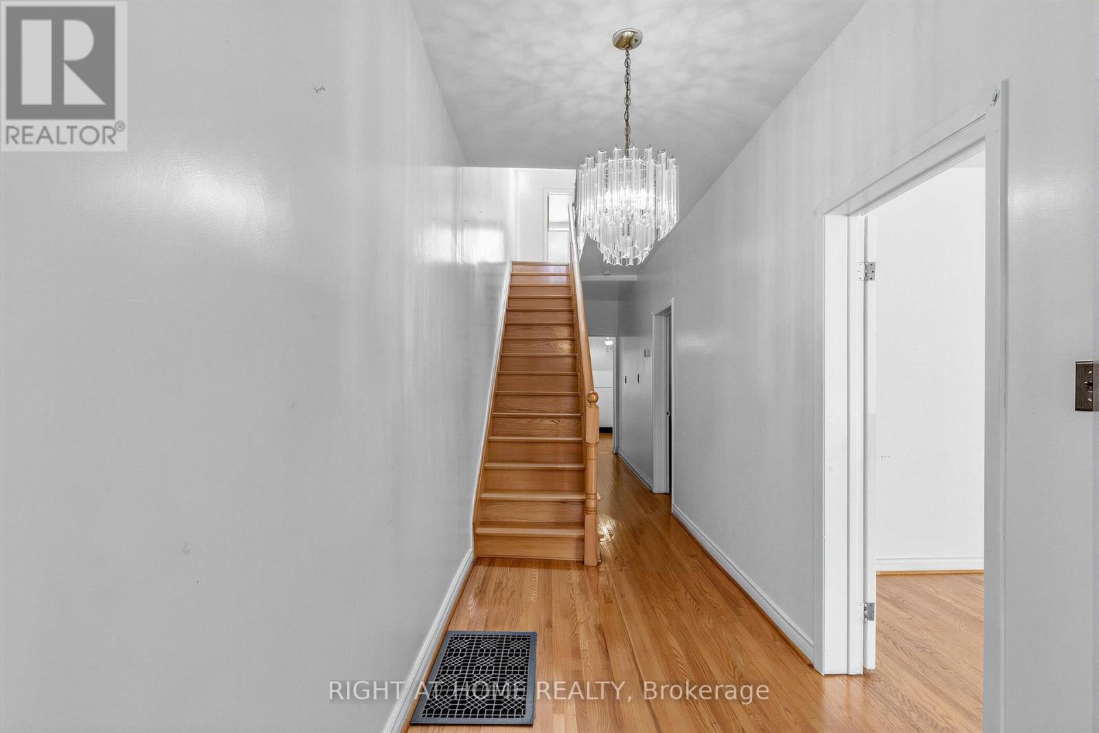 147 Dovercourt Road Property Photo 9