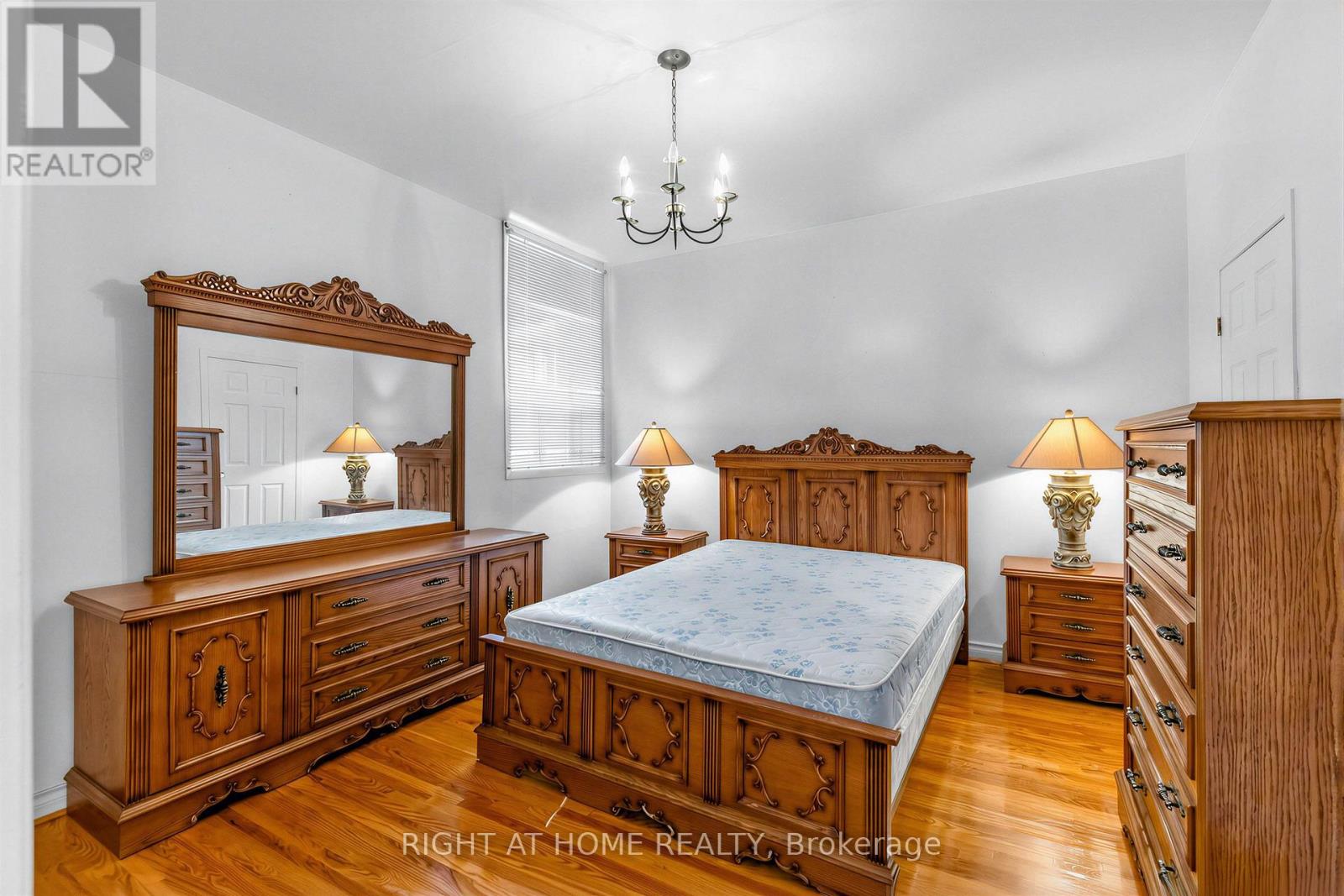 147 Dovercourt Road Property Photo 10