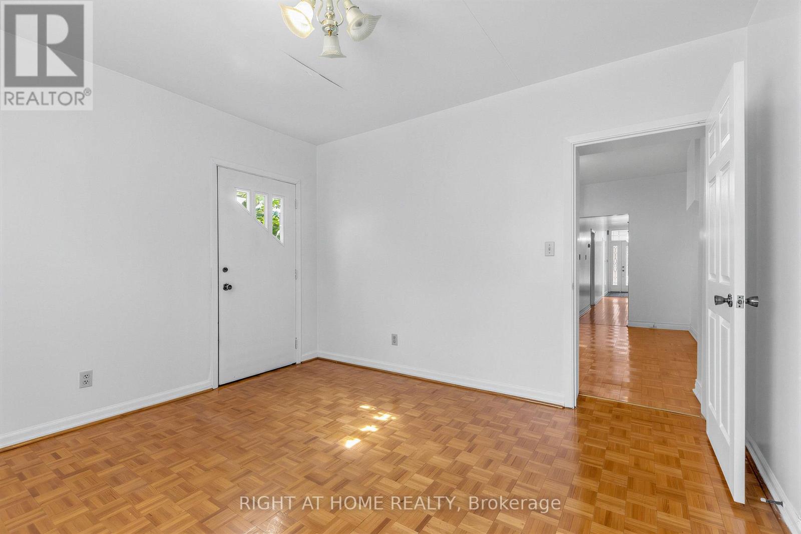 147 Dovercourt Road Property Photo 17