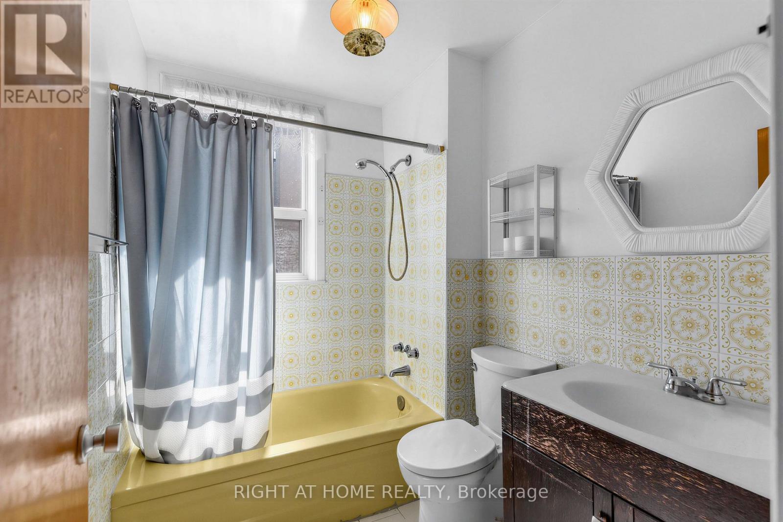 147 Dovercourt Road Property Photo 24