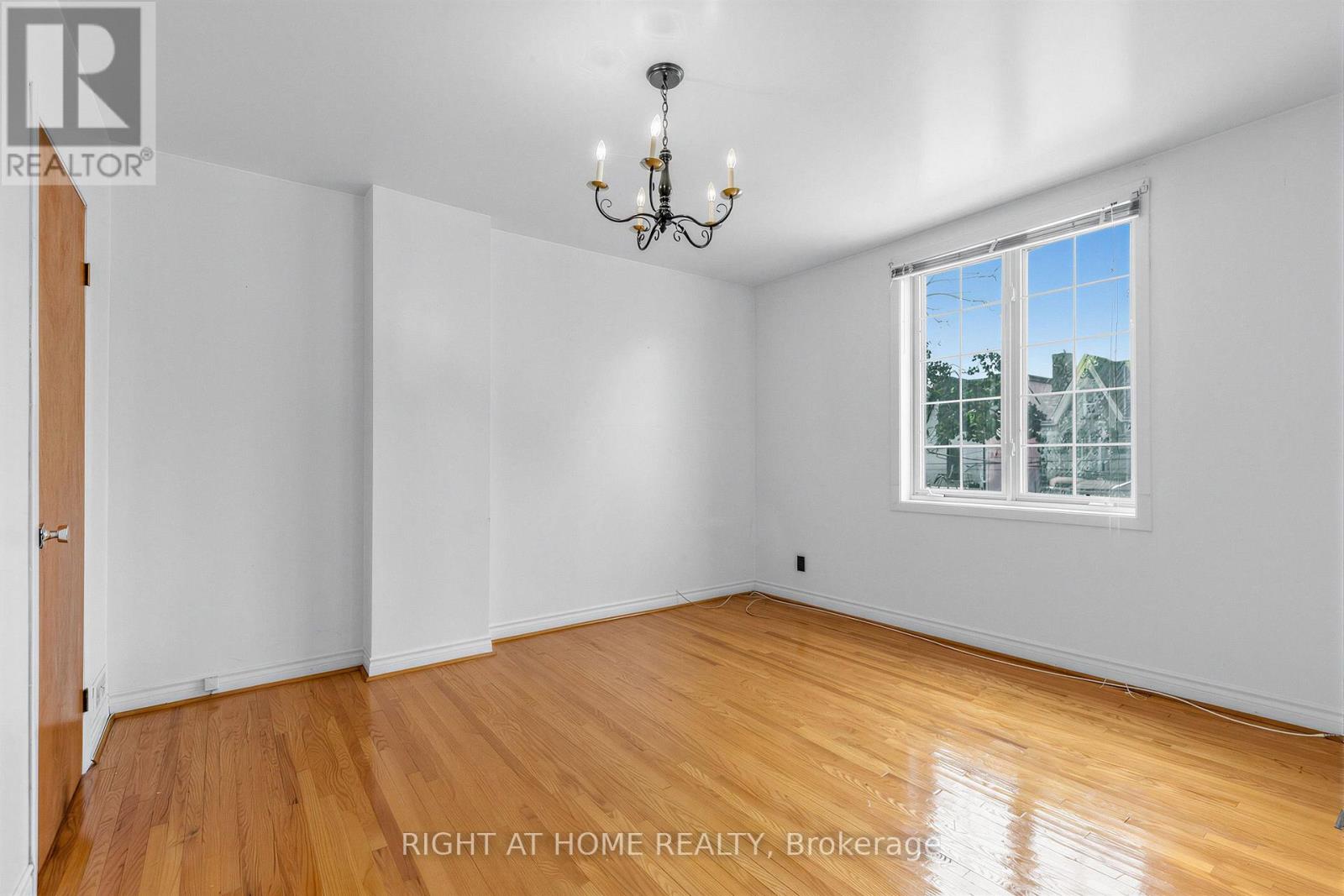 147 Dovercourt Road Property Photo 28