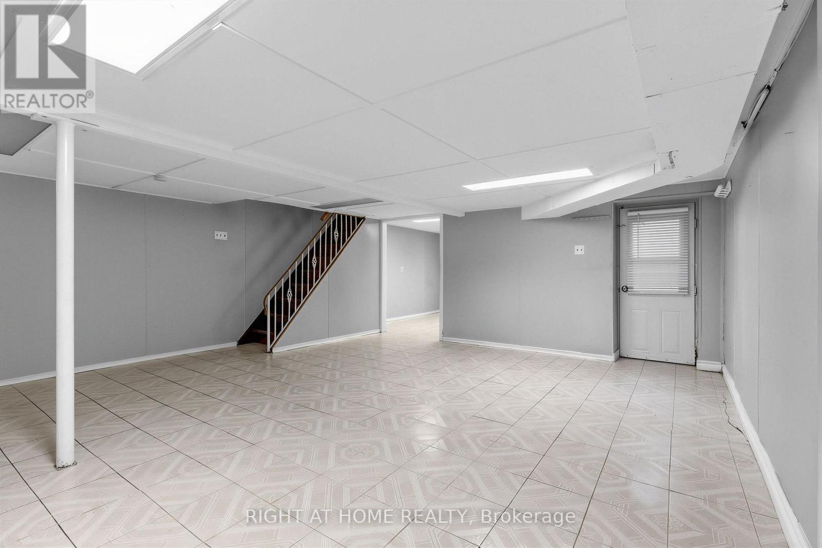 147 Dovercourt Road Property Photo 30