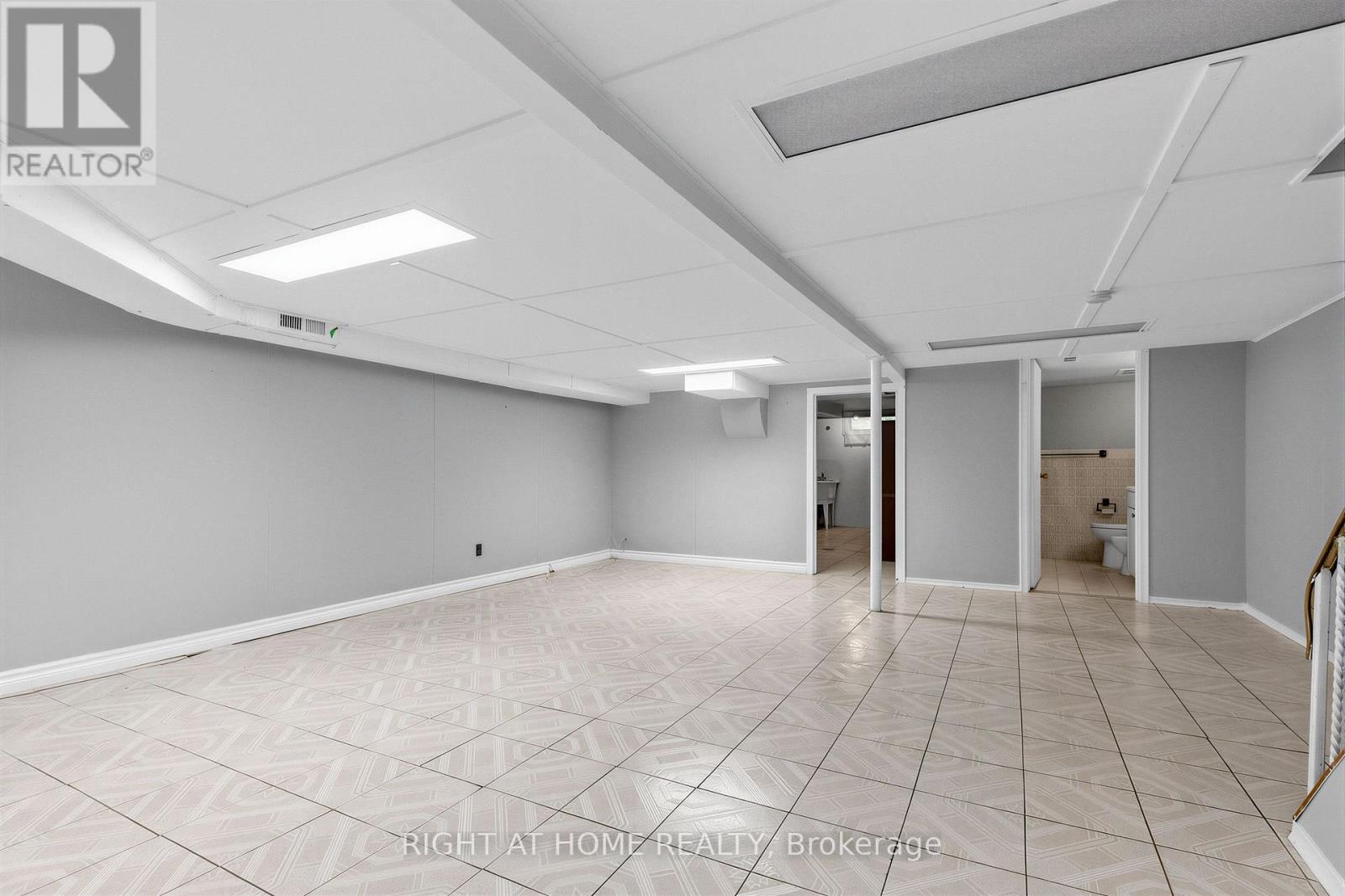 147 Dovercourt Road Property Photo 31