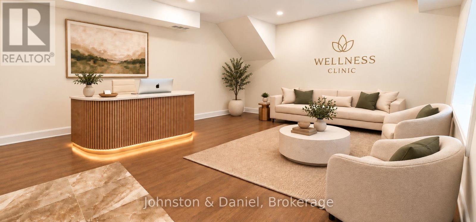 202 - 2579 Yonge Street Property Photo 1
