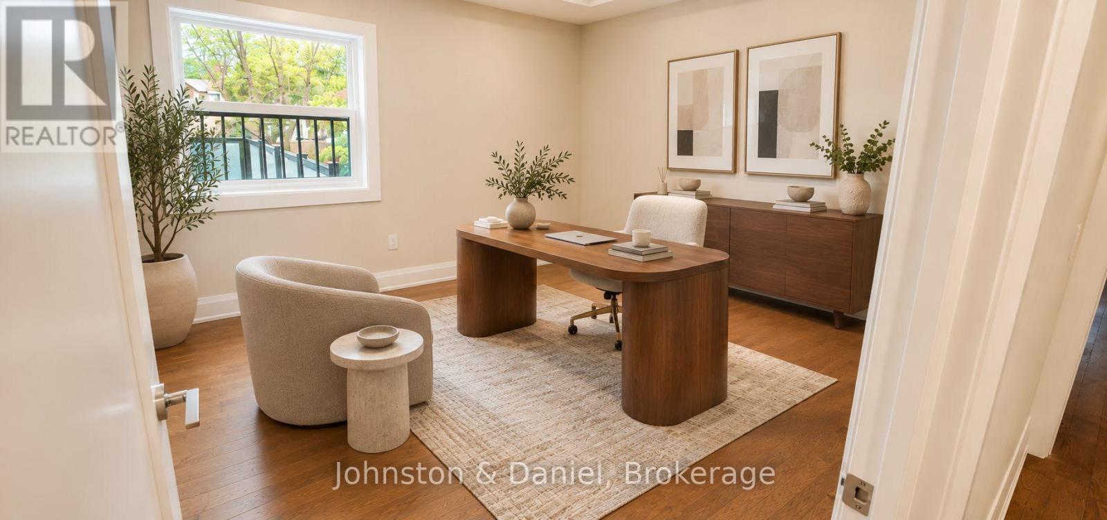 202 - 2579 Yonge Street Property Photo 6