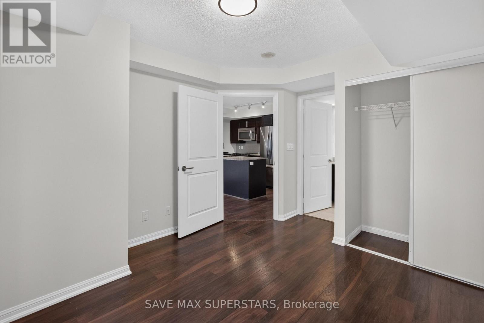 714 - 35 Bastion Street Property Photo 17