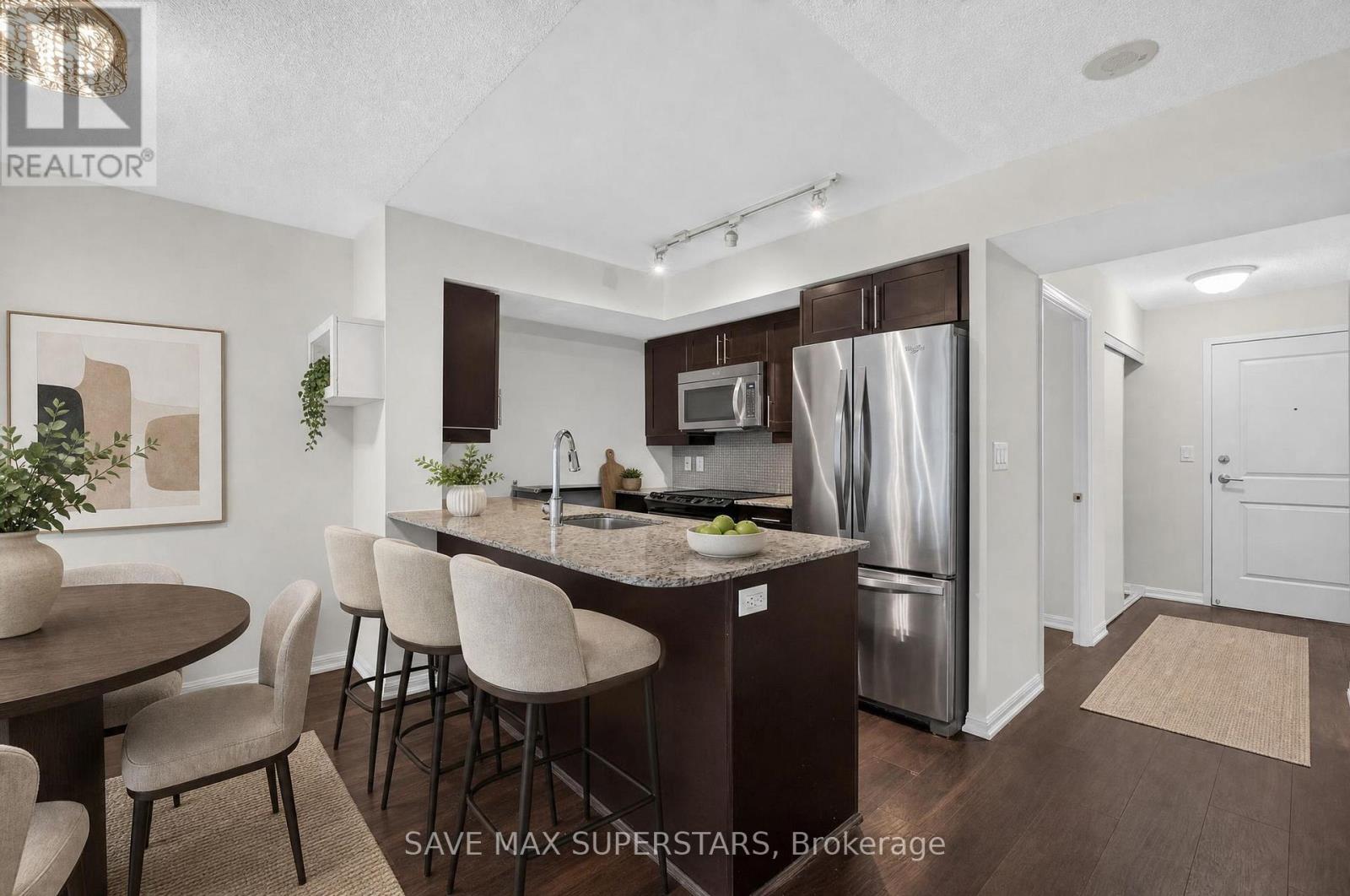 714 - 35 Bastion Street Property Photo 20