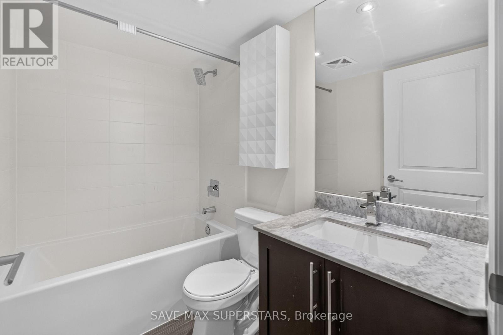 714 - 35 Bastion Street Property Photo 25
