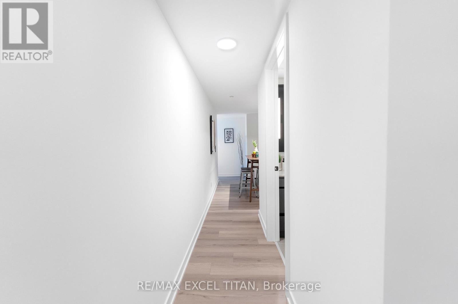 611 - 5 Lakeview Avenue Property Photo 6