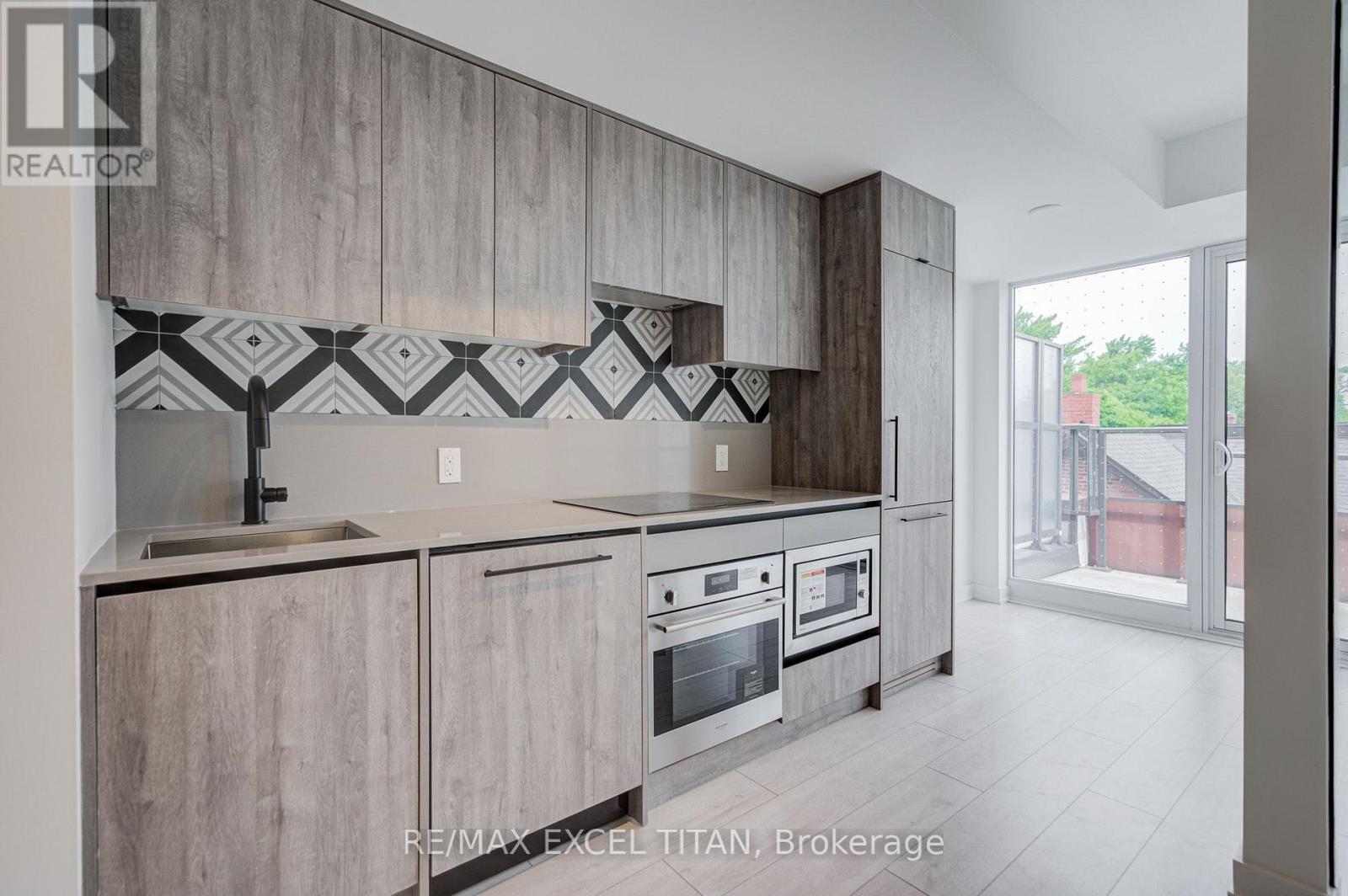 416 - 5 Lakeview Avenue Property Photo 17