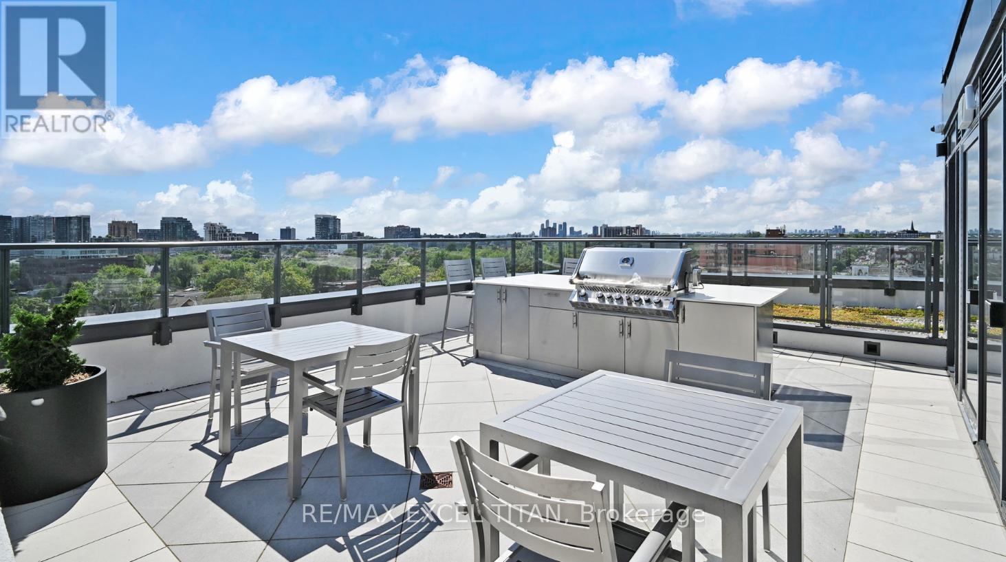 416 - 5 Lakeview Avenue Property Photo 38